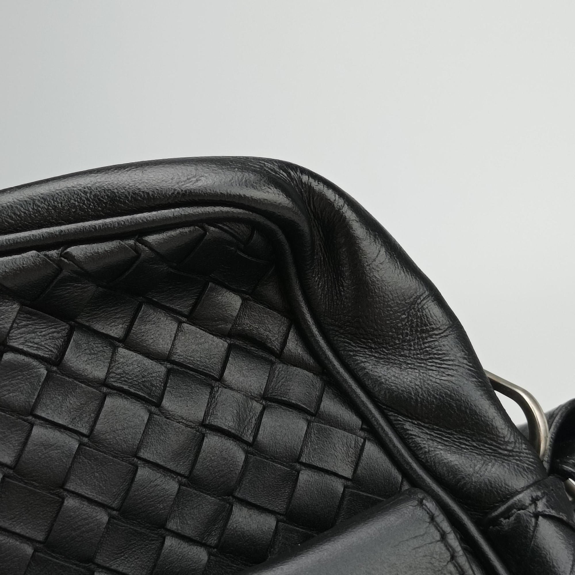 Pre-owned Bottega Veneta Intrecciato Black lambskin  shoulderbag | stylenewstar