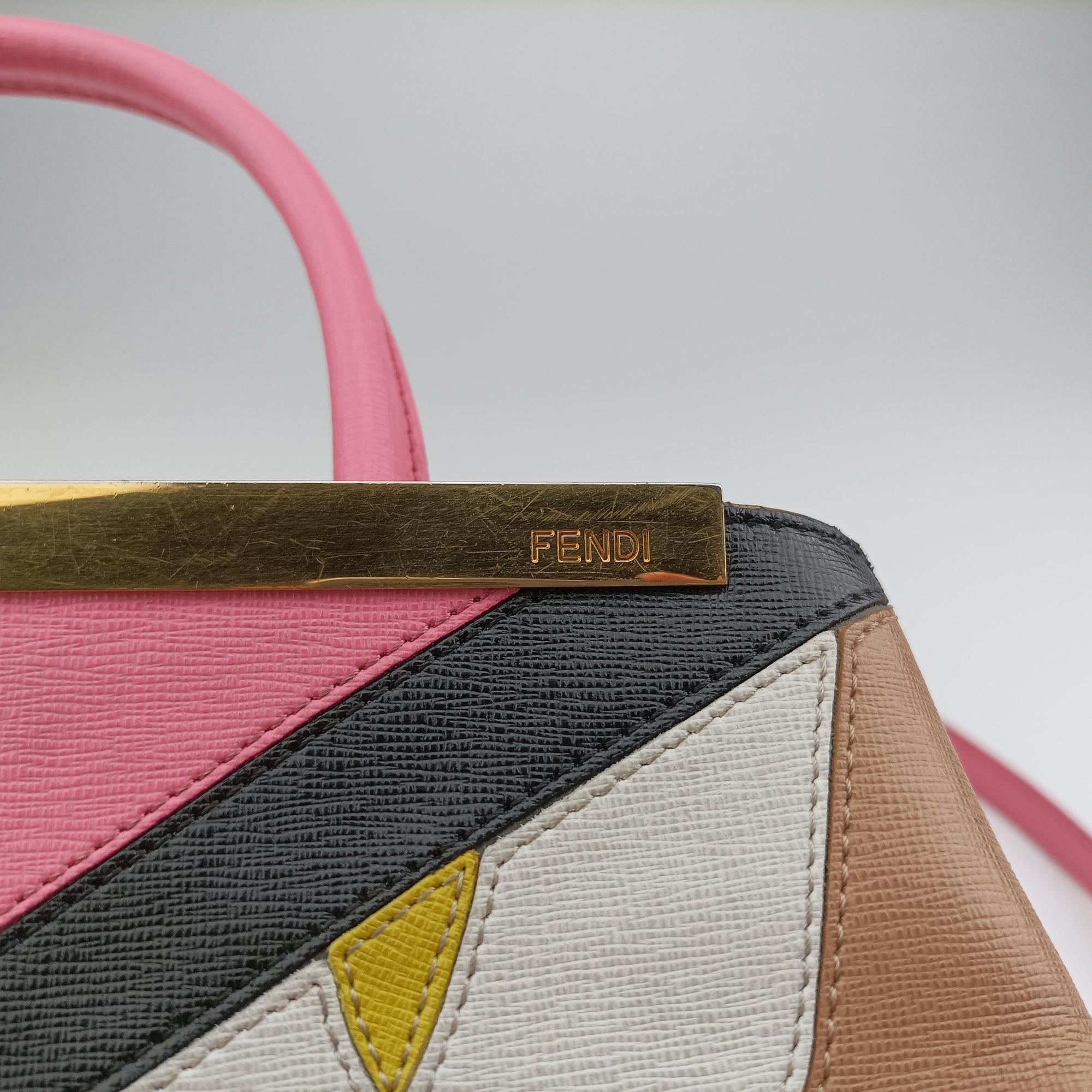 Pre-owned Fendi Petite 2 JOURS Black×Pink×Beige Leather 8BR253 shoulderbag | stylenewstar