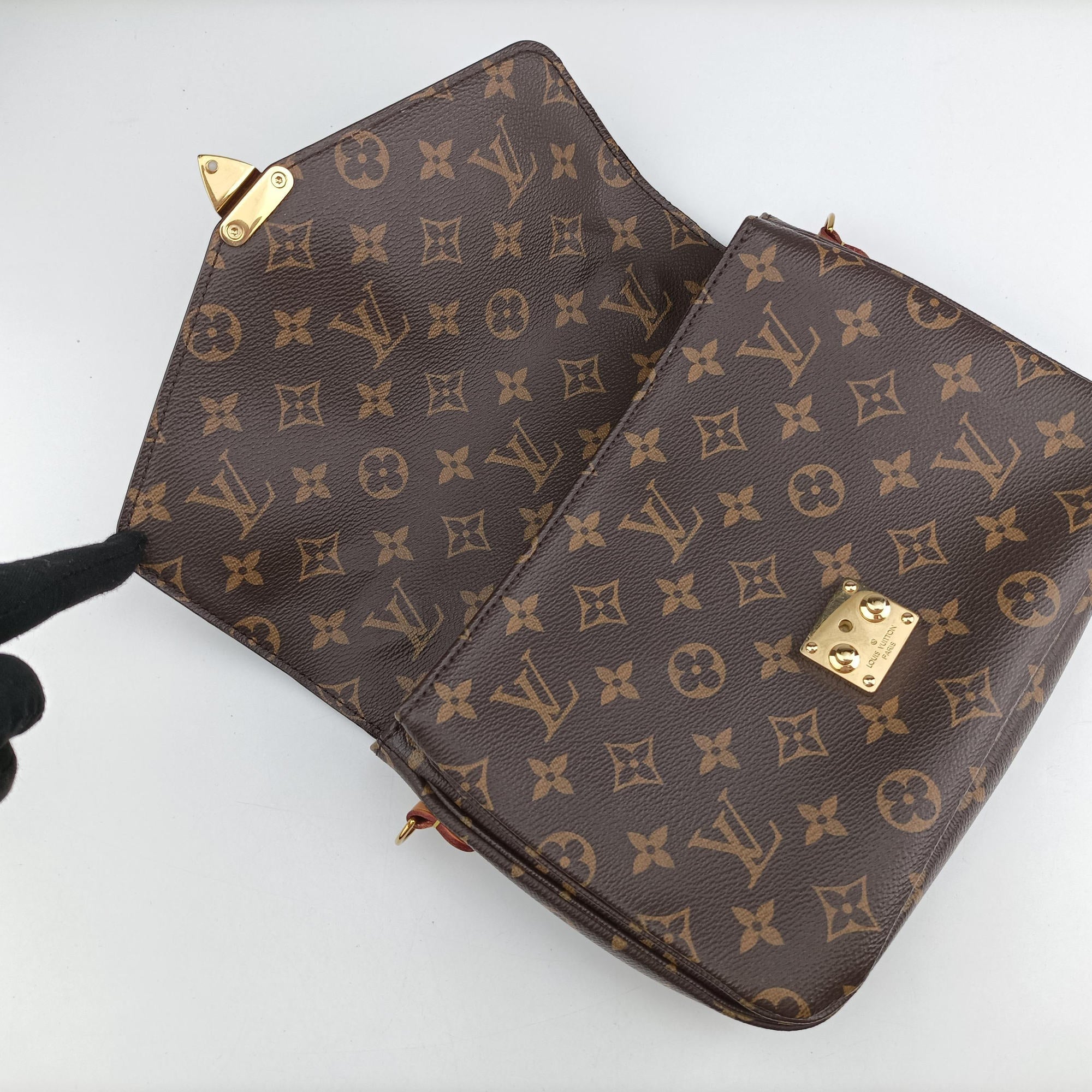 Pre-owned Louis Vuitton Pochette Metis MM Brown Monogram Canvas M44875 shoulderbag | stylenewstar