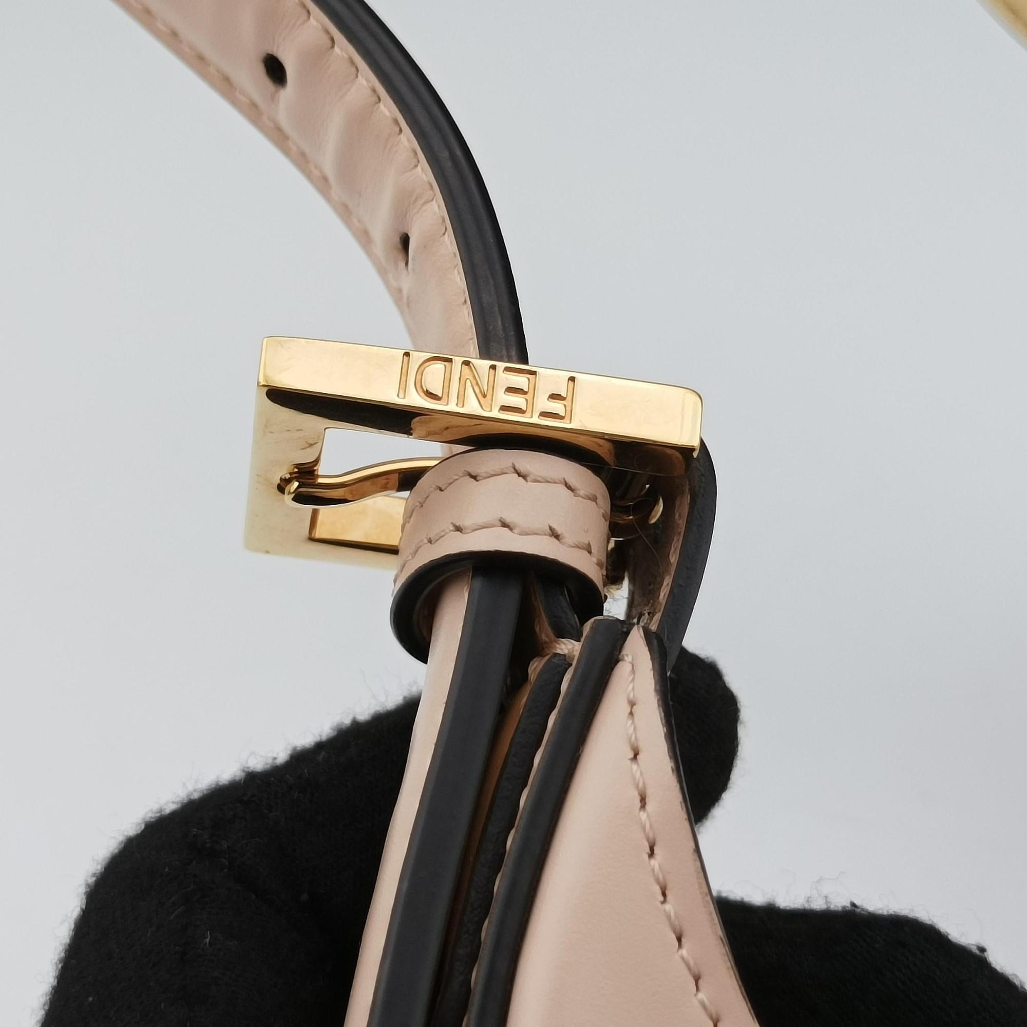 Pre-owned Fendi Cookie Mini Pink Leather 8BS065 handbag | stylenewstar