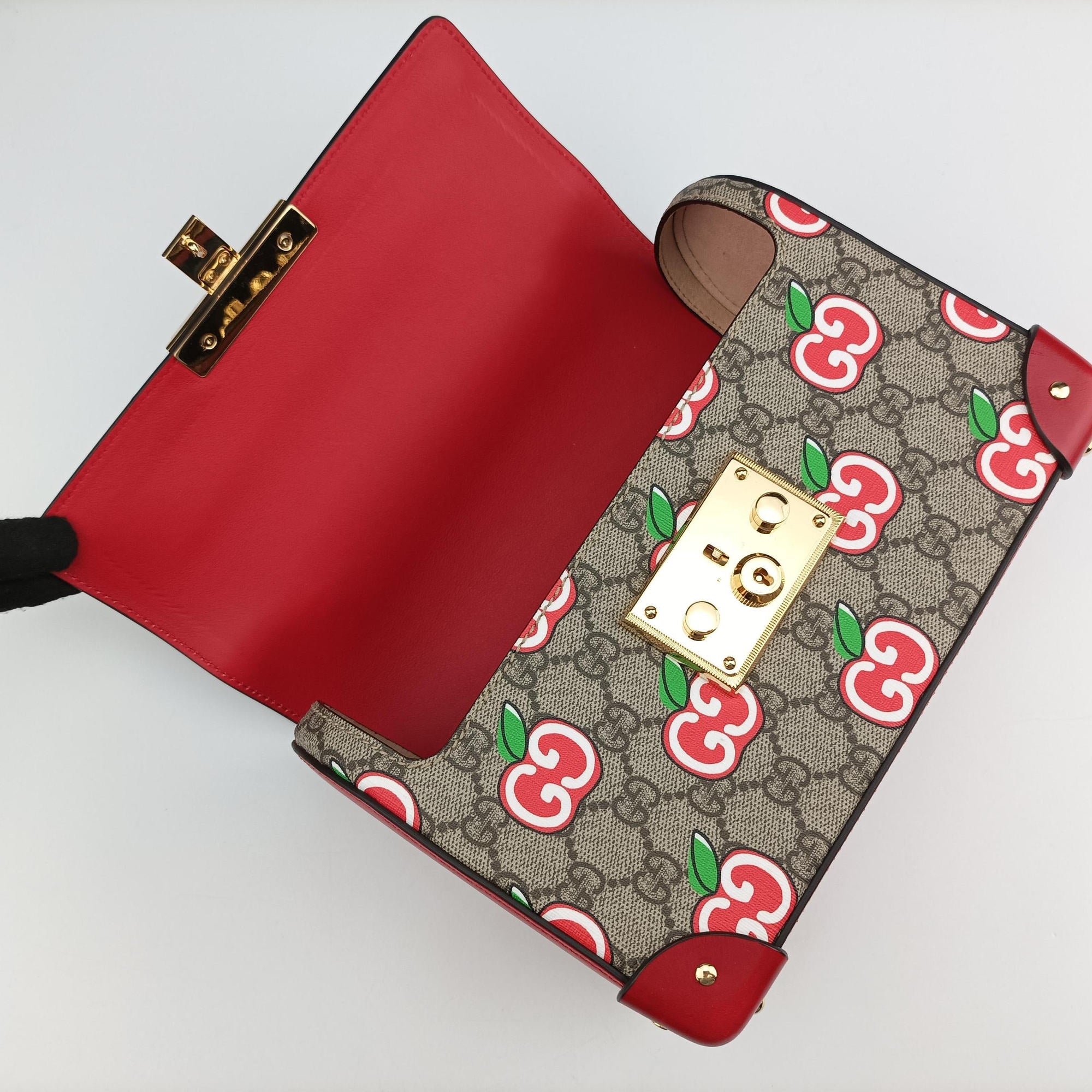 Pre-owned Gucci GG flora Padlock Bamboo beige×red×multi PVC coated canvas×Leather 603221 shoulderbag | stylenewstar