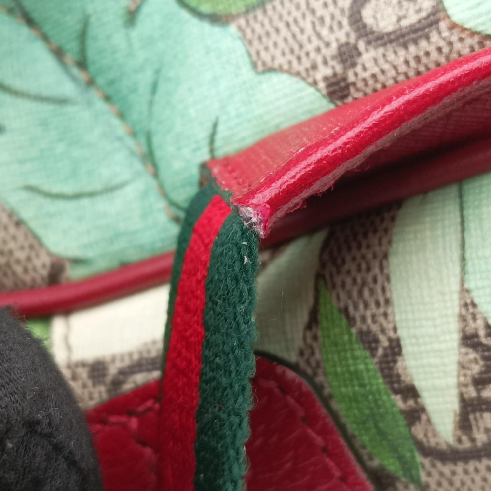 Pre-owned Gucci GG Supreme Tian Beige × Red × Multi PVC coated canvas×Leather 427042 backpack/rucksack | stylenewstar