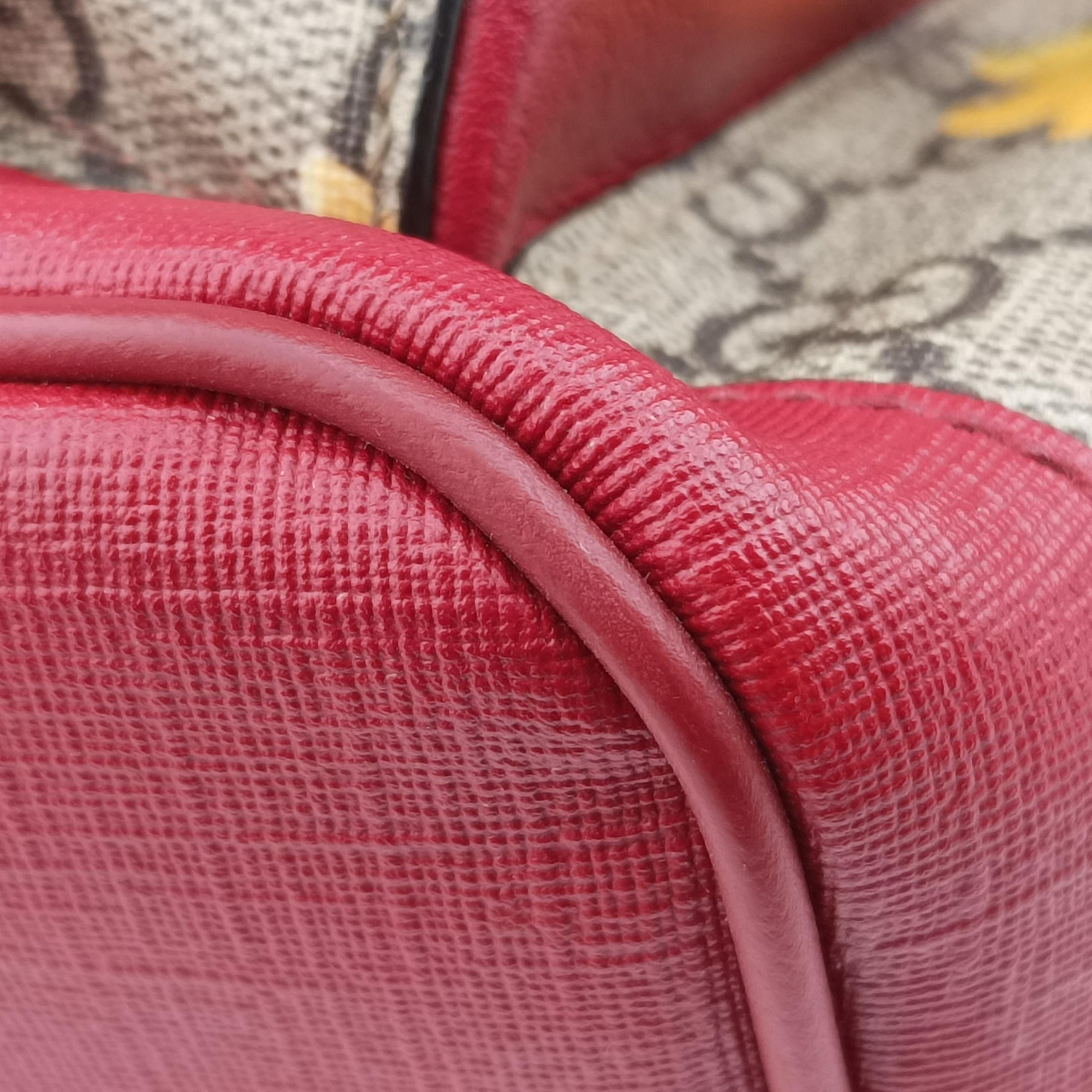Pre-owned Gucci GG Supreme Tian Beige × Red × Multi PVC coated canvas×Leather 427042 backpack/rucksack | stylenewstar