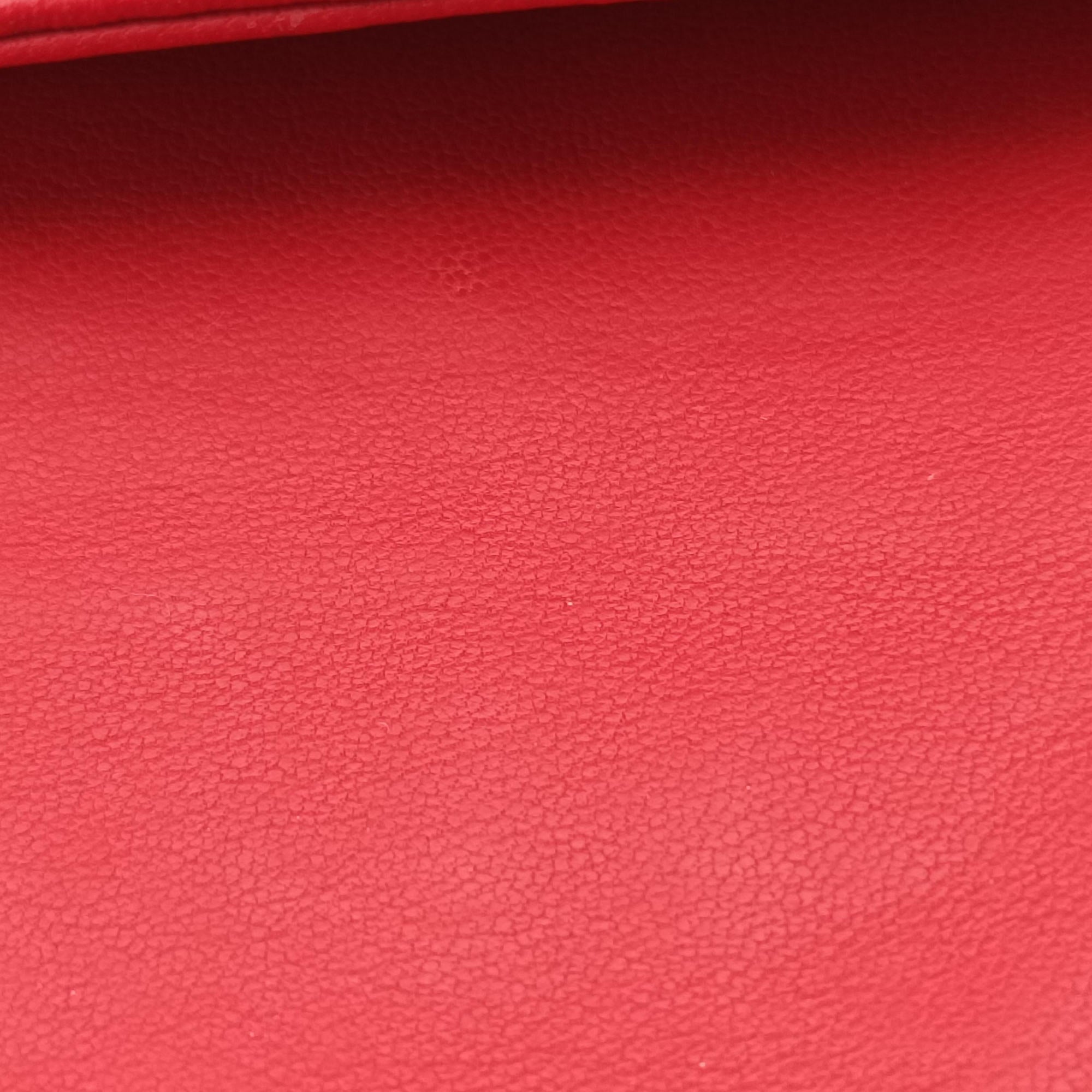 Pre-owned Fendi BAGUETTE Red Leather 8BK060 handbag | stylenewstar