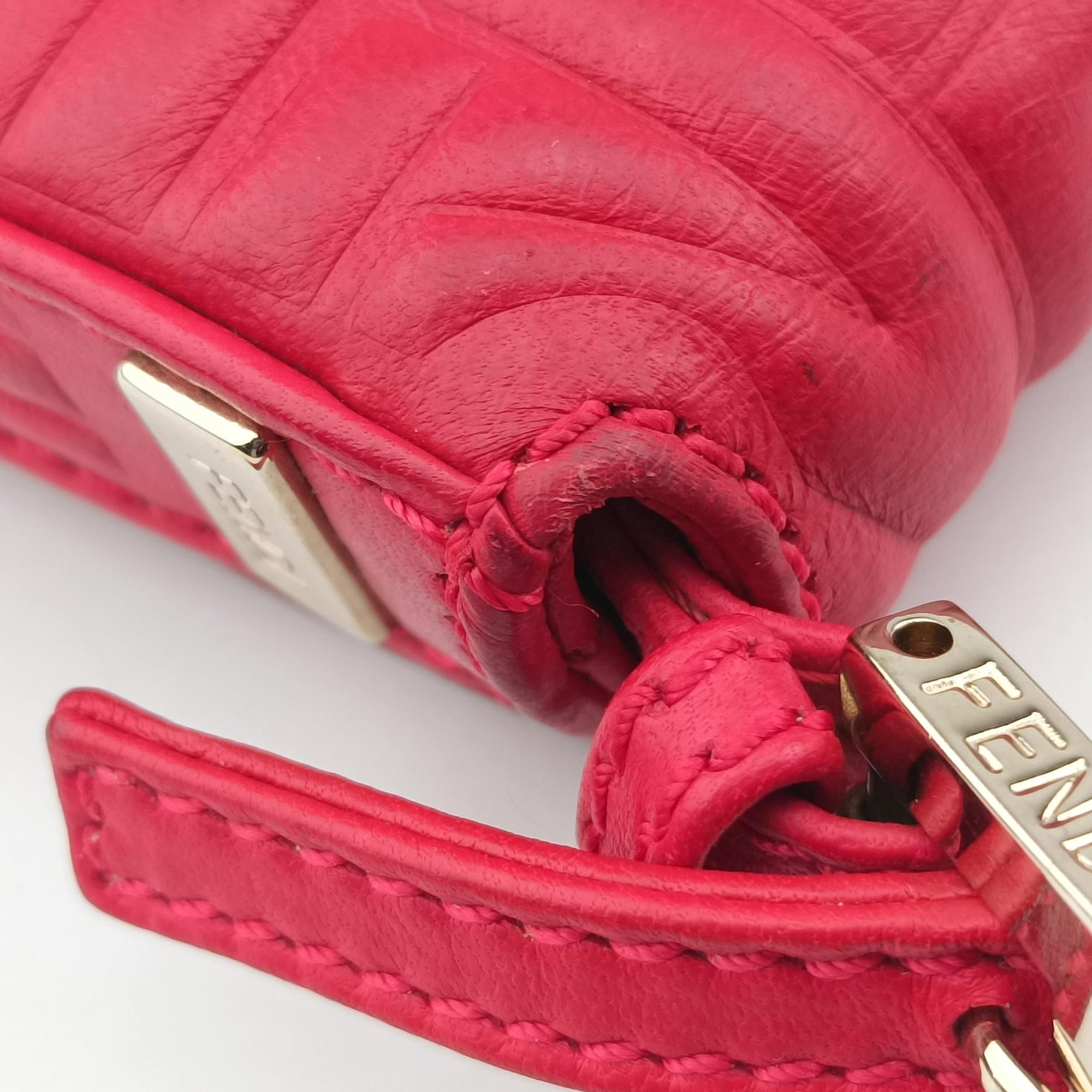 Pre-owned Fendi BAGUETTE Red Leather 8BK060 handbag | stylenewstar