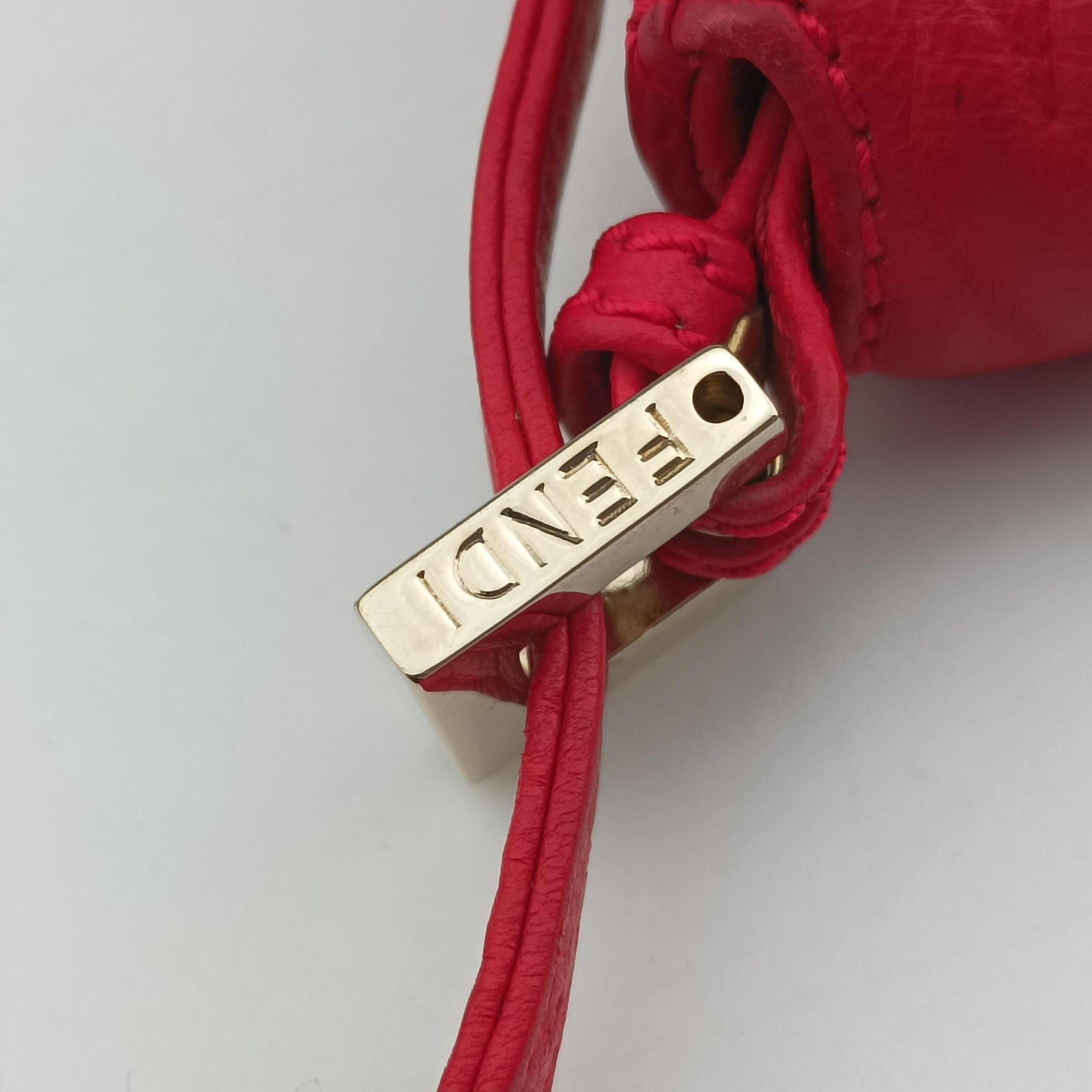 Pre-owned Fendi BAGUETTE Red Leather 8BK060 handbag | stylenewstar