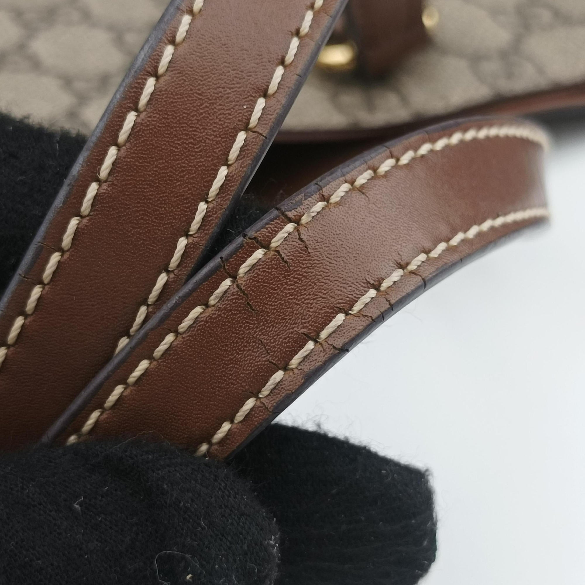 Pre-owned Gucci GG Supreme Brown × Beige PVC coated canvas×Leather 453705 shoulderbag | stylenewstar