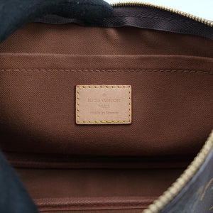 Vintage Louis Vuitton MULTI POCHETTE ACCESSOIRES Brown × Khaki Monogram Canvas M44840 shoulderbag | stylenewstar