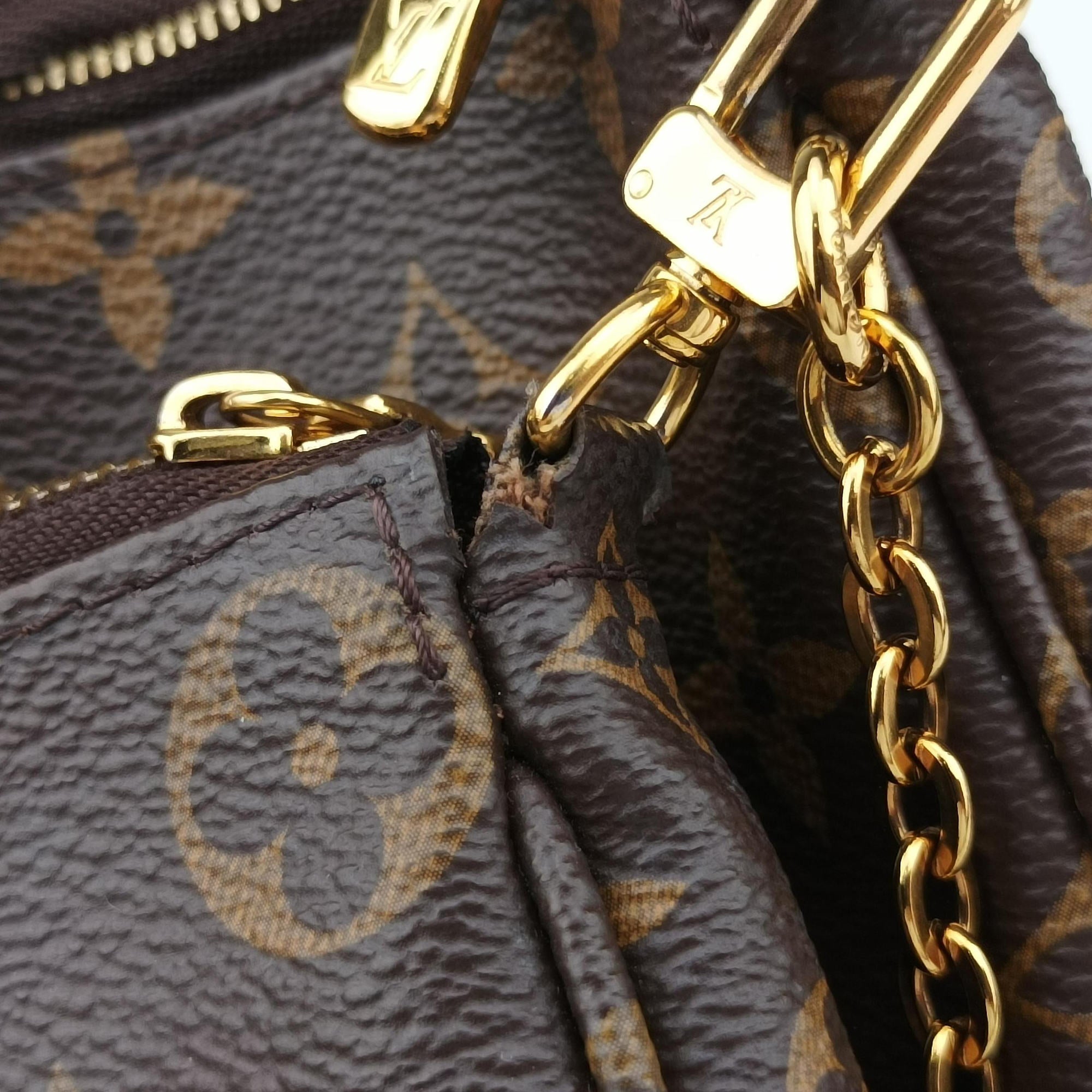 Vintage Louis Vuitton MULTI POCHETTE ACCESSOIRES Brown × Khaki Monogram Canvas M44840 shoulderbag | stylenewstar