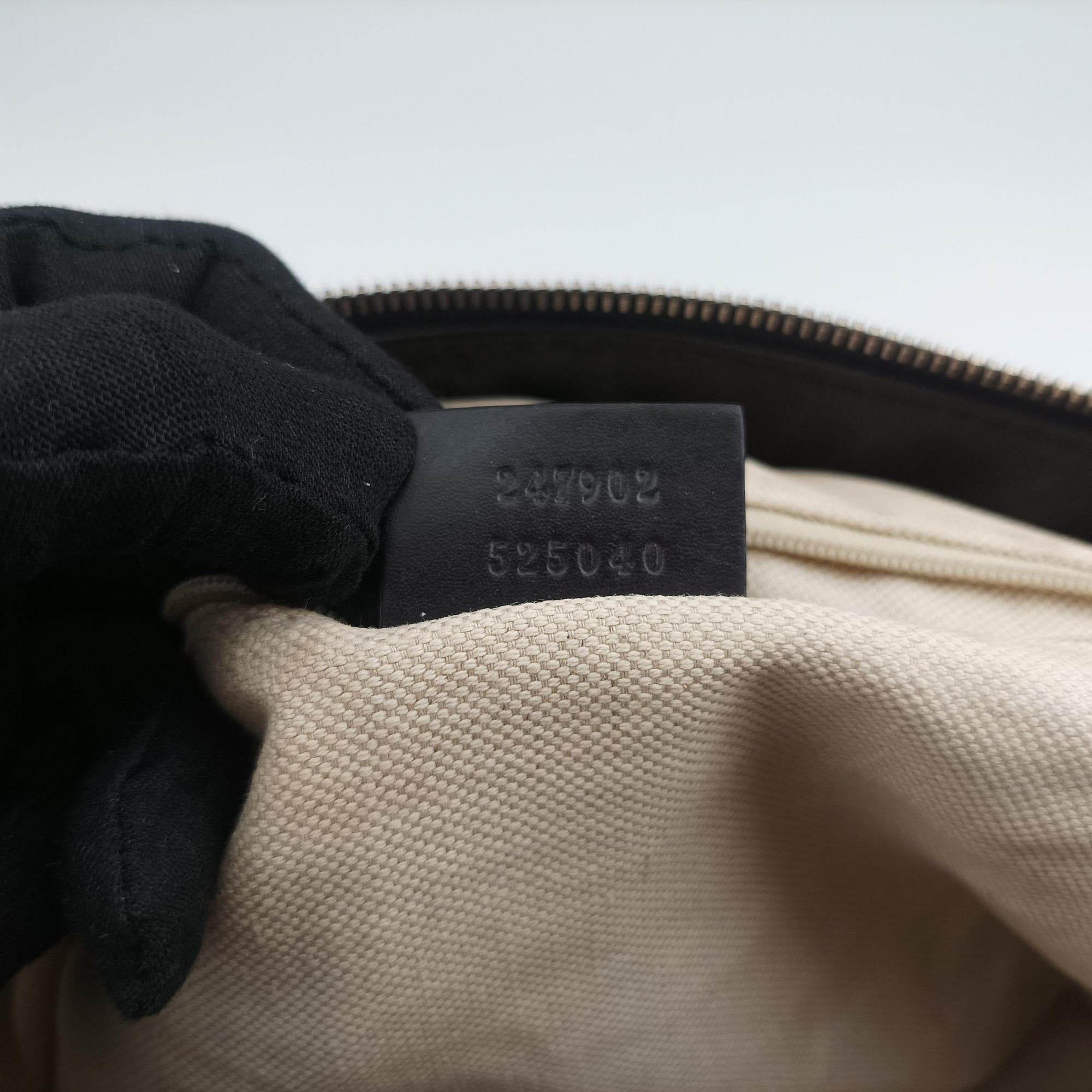 Pre-owned Gucci Sukey Beige × Dark Brown canvas×leather 247902 handbag | stylenewstar