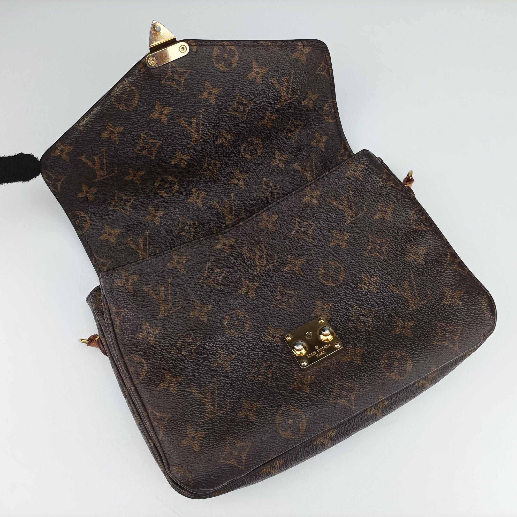 Pre-owned Louis Vuitton Pochette Metis MM Brown Monogram Canvas M44875 shoulderbag | stylenewstar
