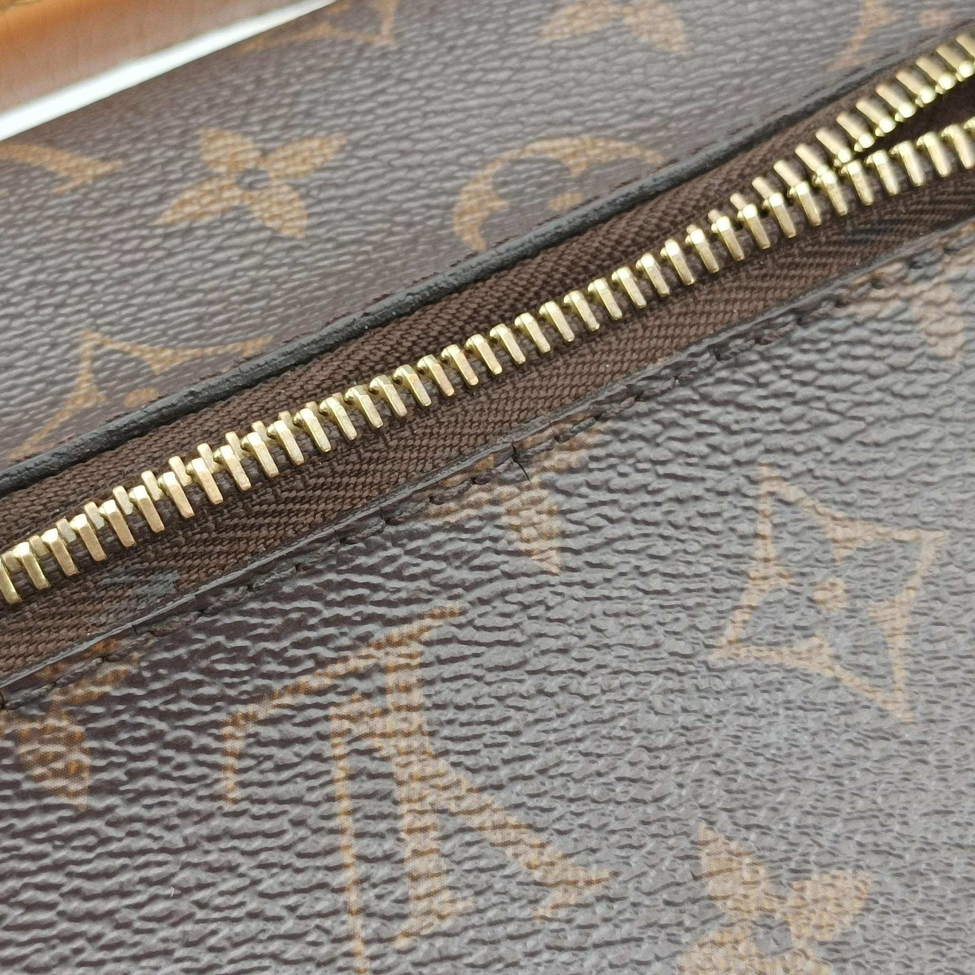 Pre-owned Louis Vuitton Pochette Metis MM Brown Monogram Canvas M44875 shoulderbag | stylenewstar