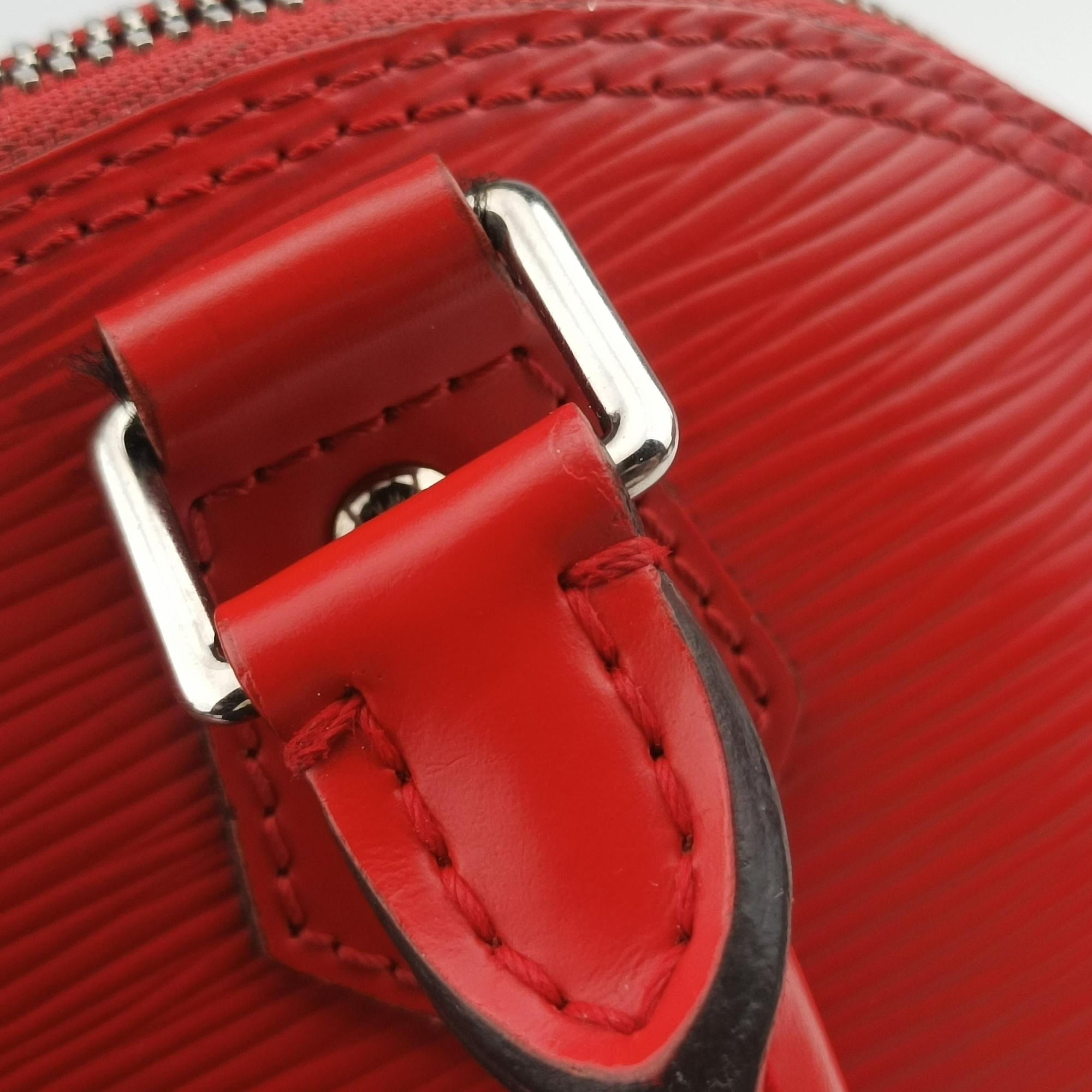 Vintage Louis Vuitton Nano Alma COQUELICOT epi M50516 shoulderbag | stylenewstar