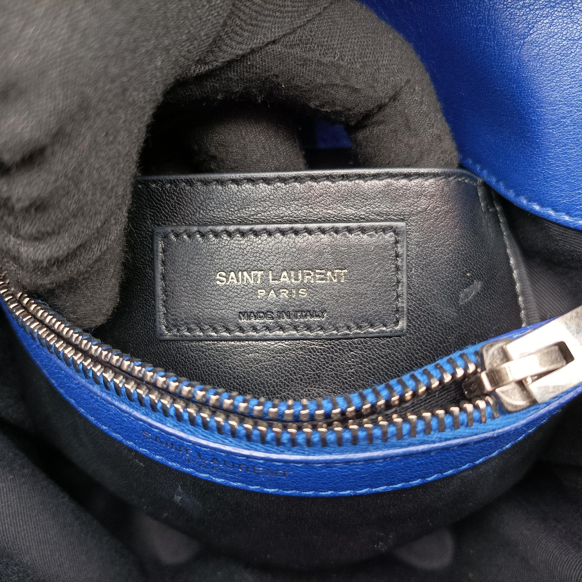 Pre-owned Yves Saint Laurent COLLEGE Blue Leather 428056 shoulderbag | stylenewstar
