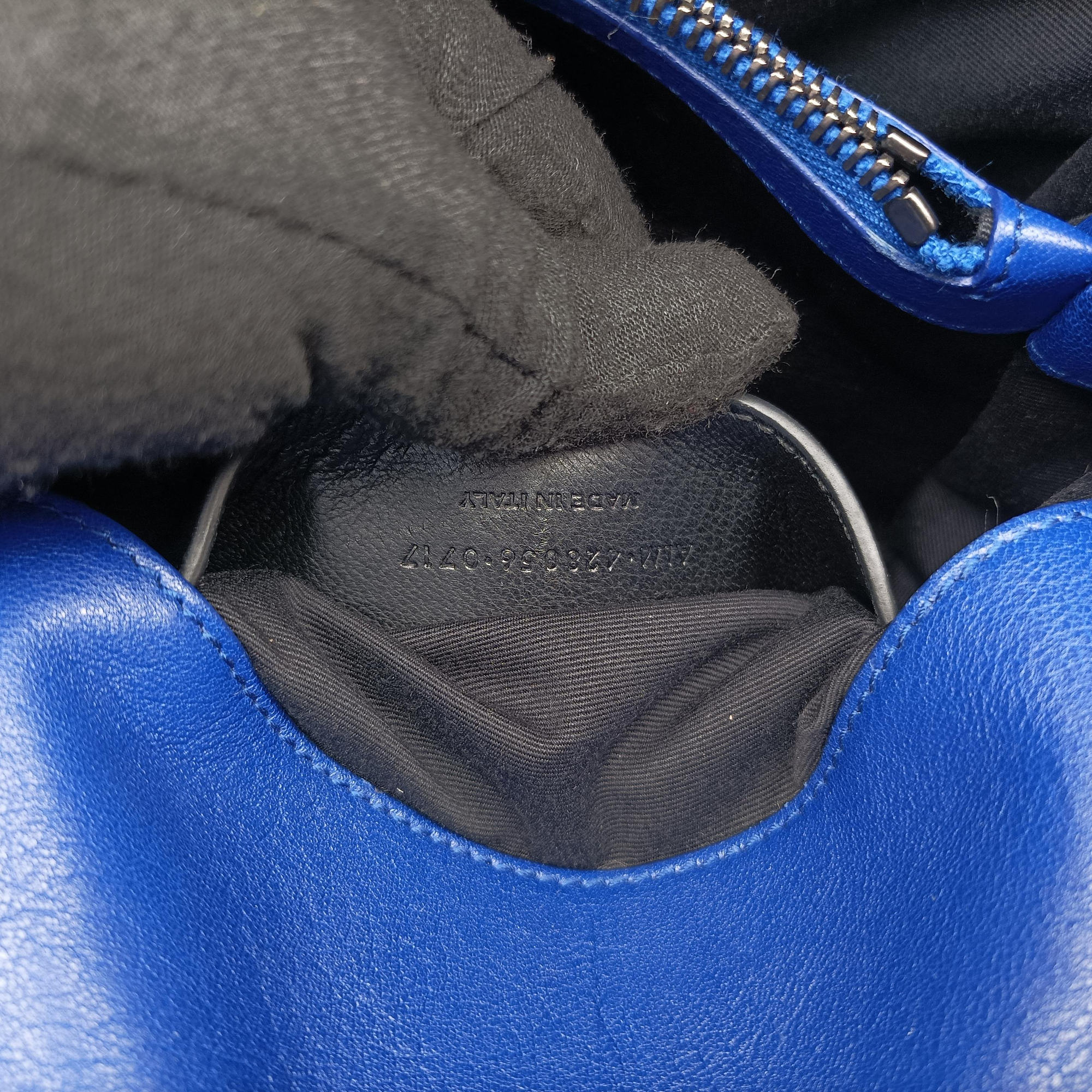 Pre-owned Yves Saint Laurent COLLEGE Blue Leather 428056 shoulderbag | stylenewstar