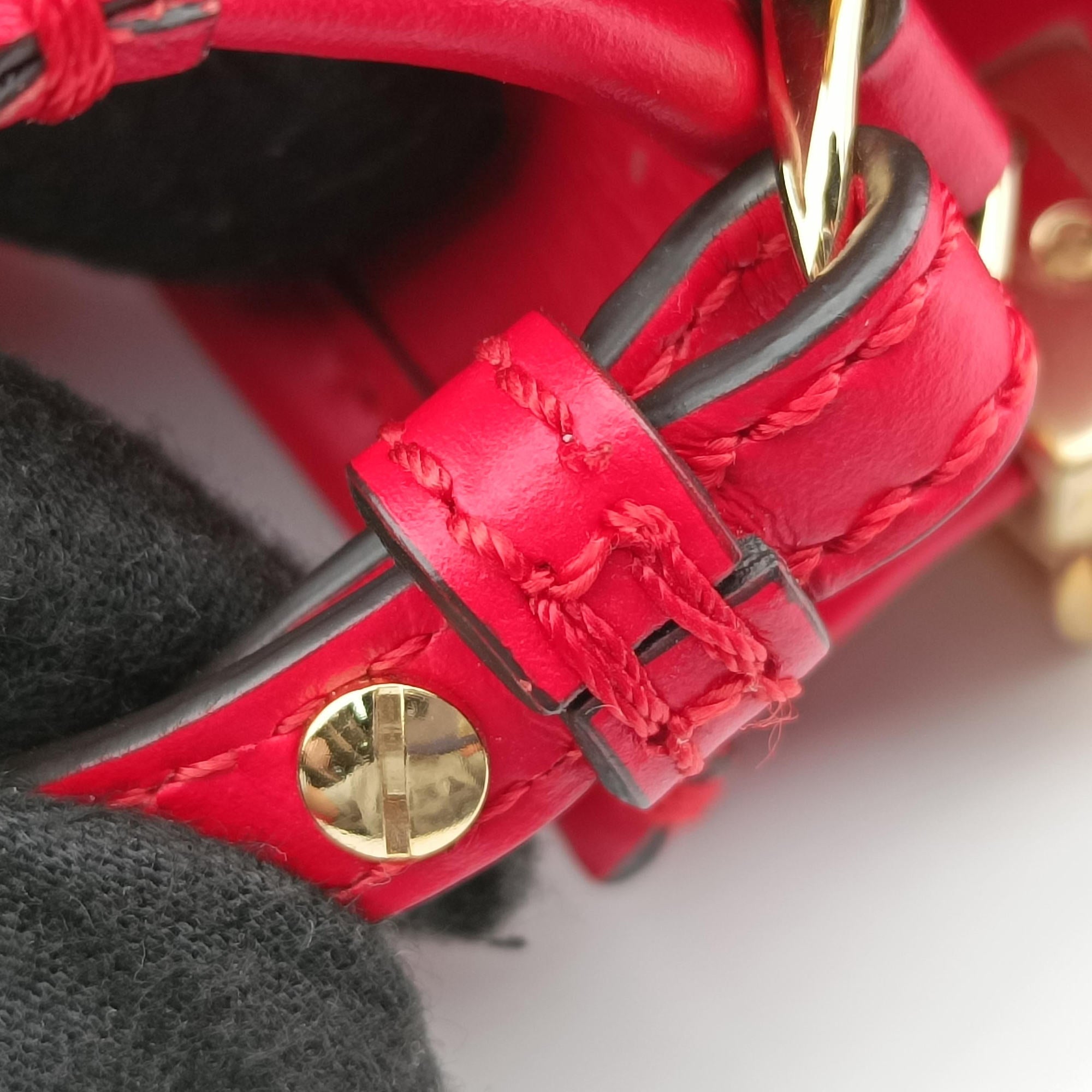 Pre-owned Fendi SUNSHINE SHOPPER Red Leather 8BS051 shoulderbag | stylenewstar