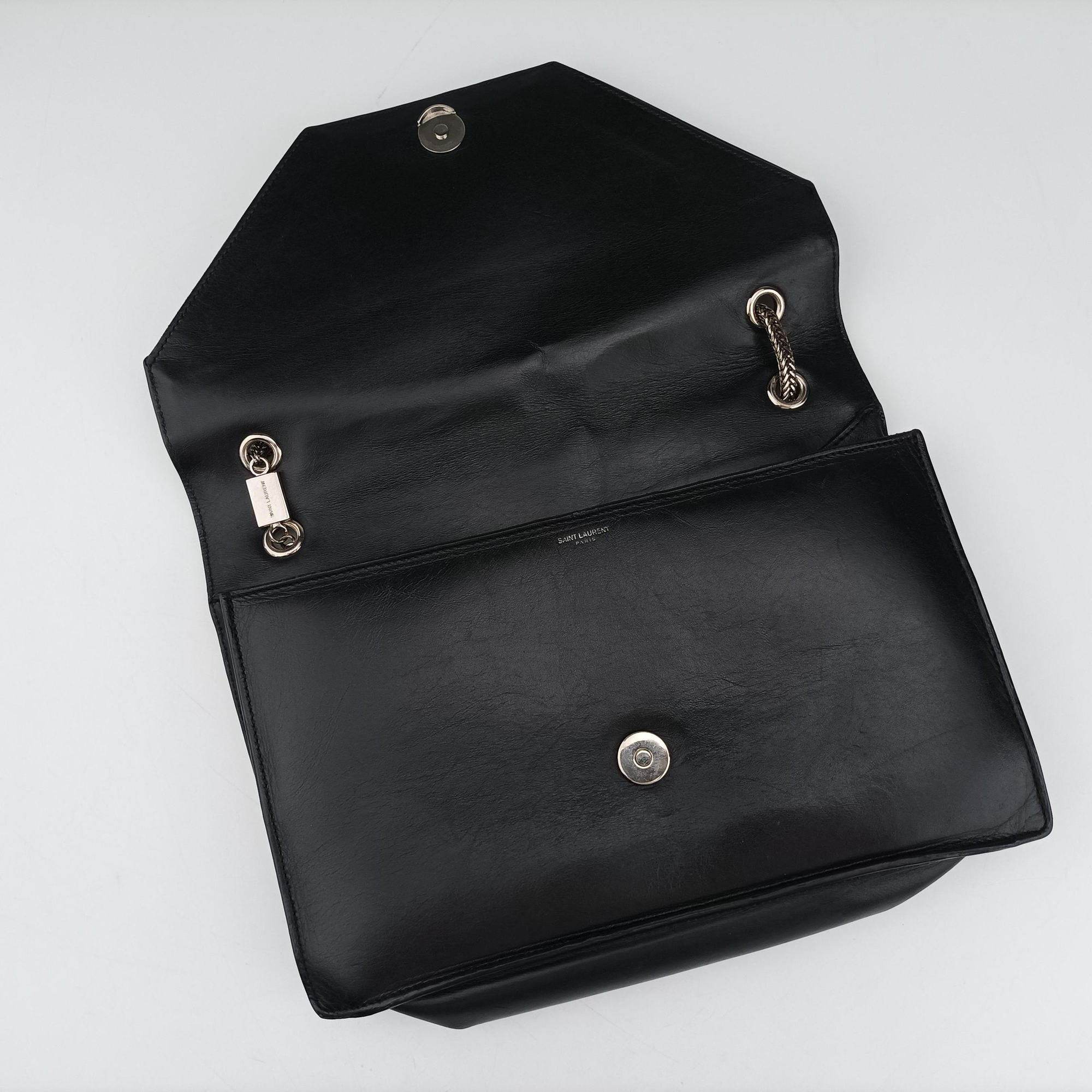 Pre-owned Yves Saint Laurent Betty Black Leather 315680 shoulderbag | stylenewstar