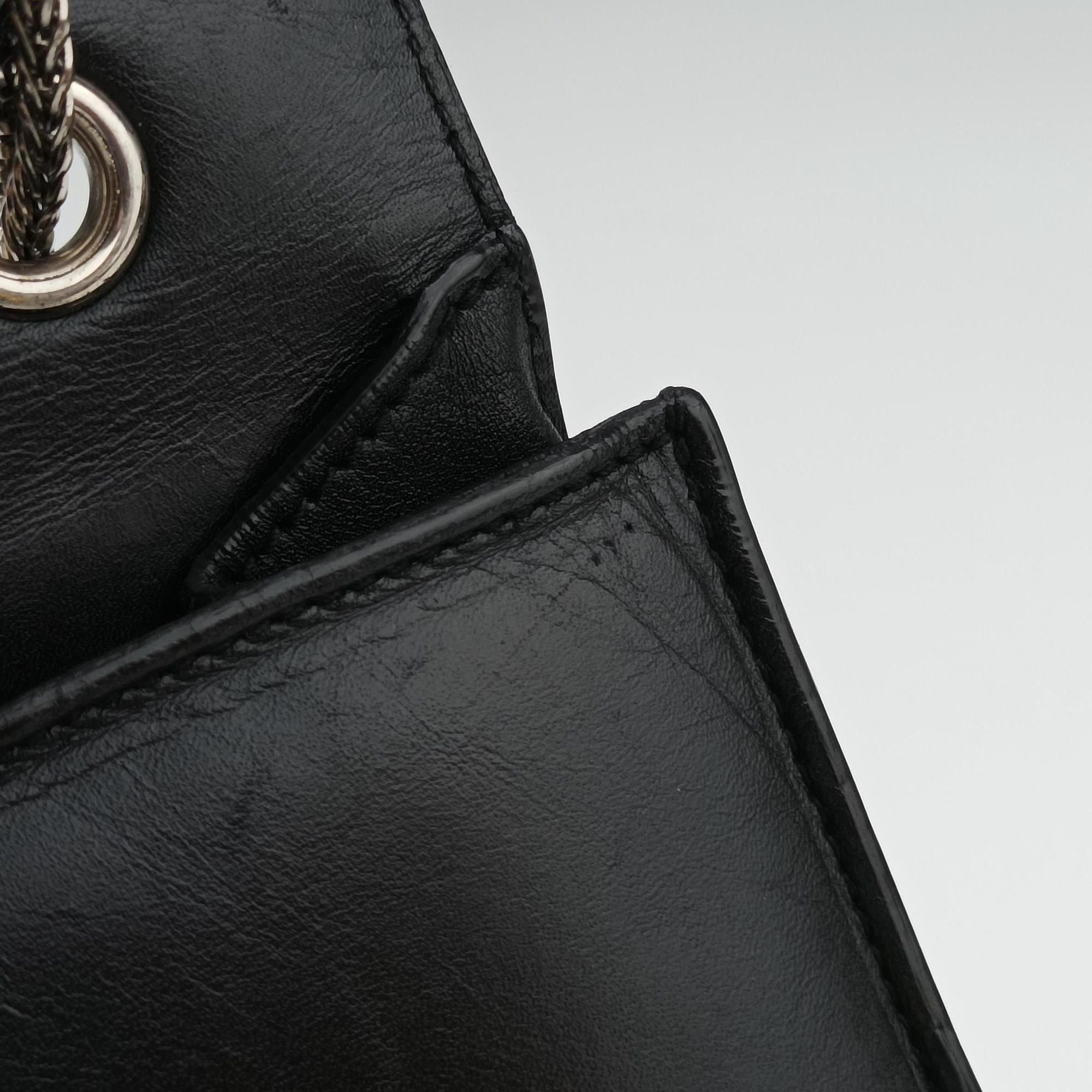 Pre-owned Yves Saint Laurent Betty Black Leather 315680 shoulderbag | stylenewstar