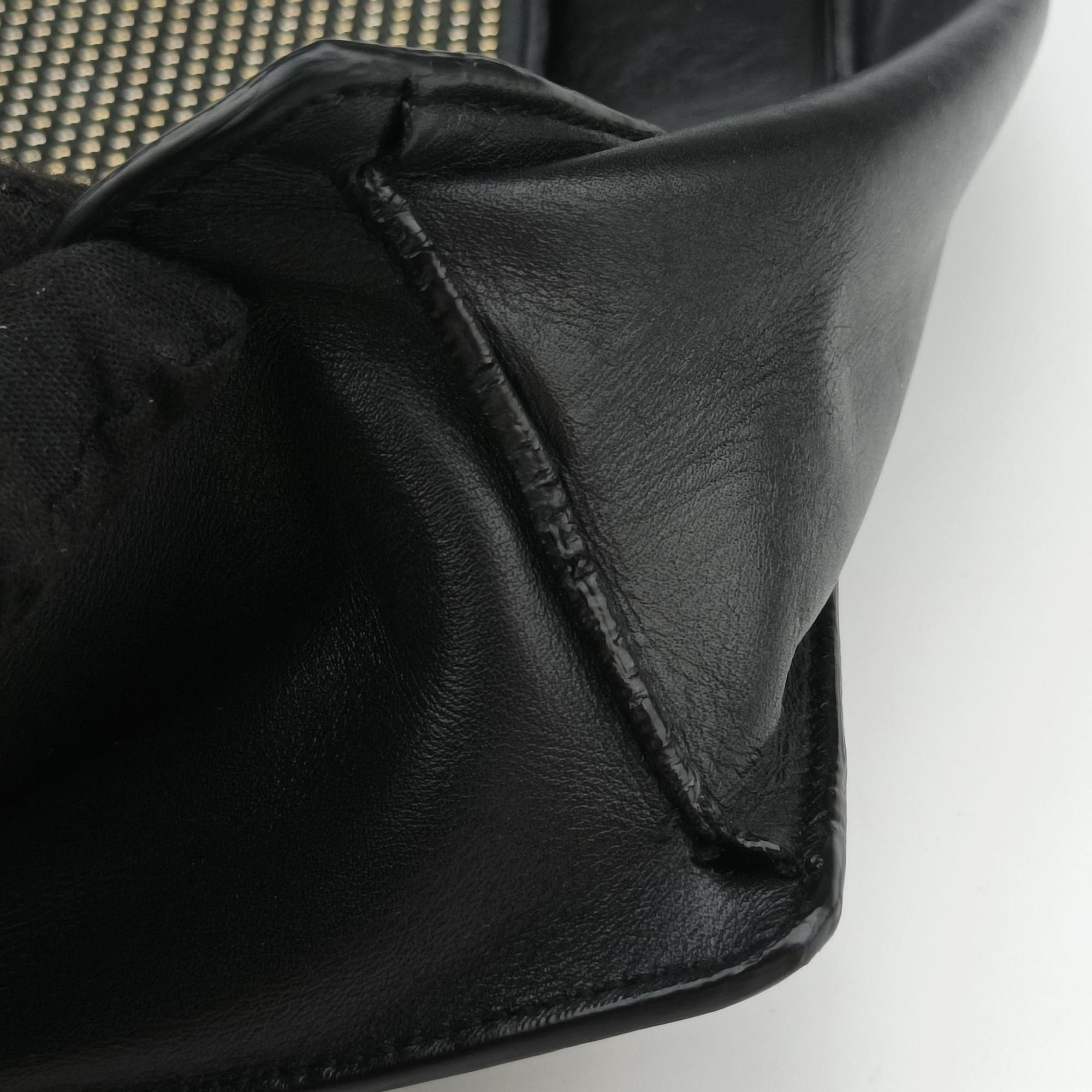 Pre-owned Yves Saint Laurent Betty Black Leather 315680 shoulderbag | stylenewstar