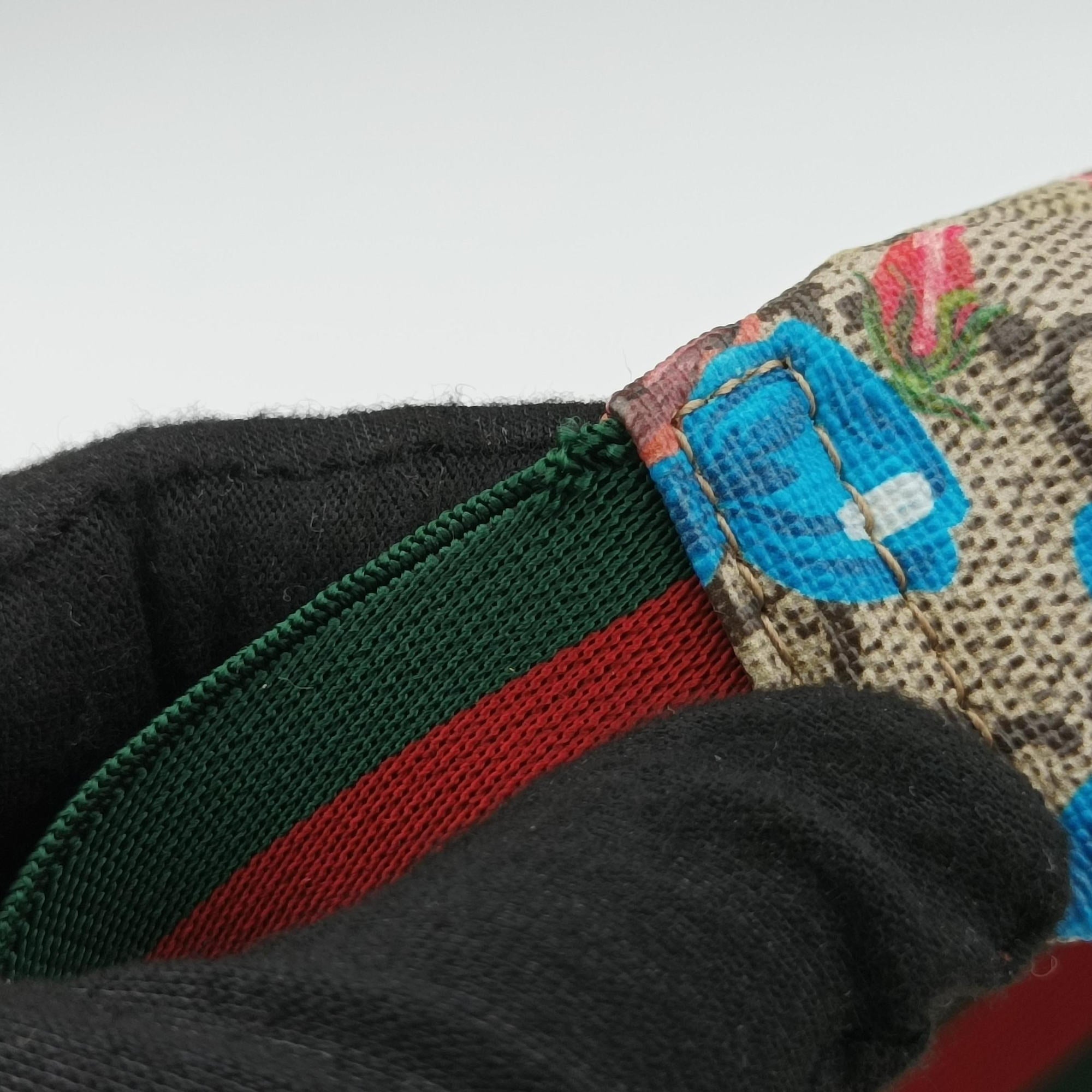 Pre-owned Gucci kids GG Deer Print Multicolor PVC coated canvas 502095 bum bag/waist bag | stylenewstar