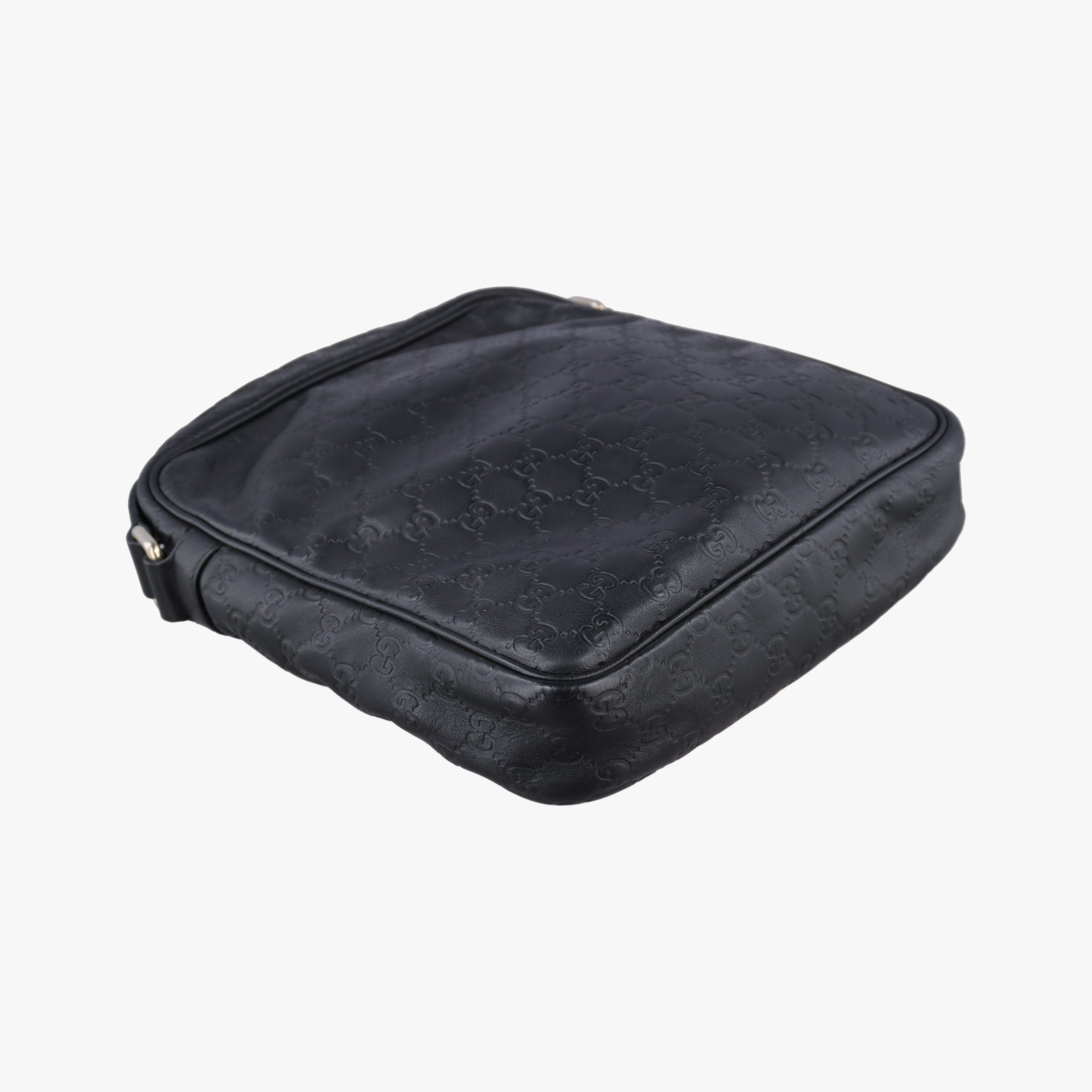 Secondhand Gucci GG Imprime Messenger Black Leather 201448 shoulderbag | stylenewstar