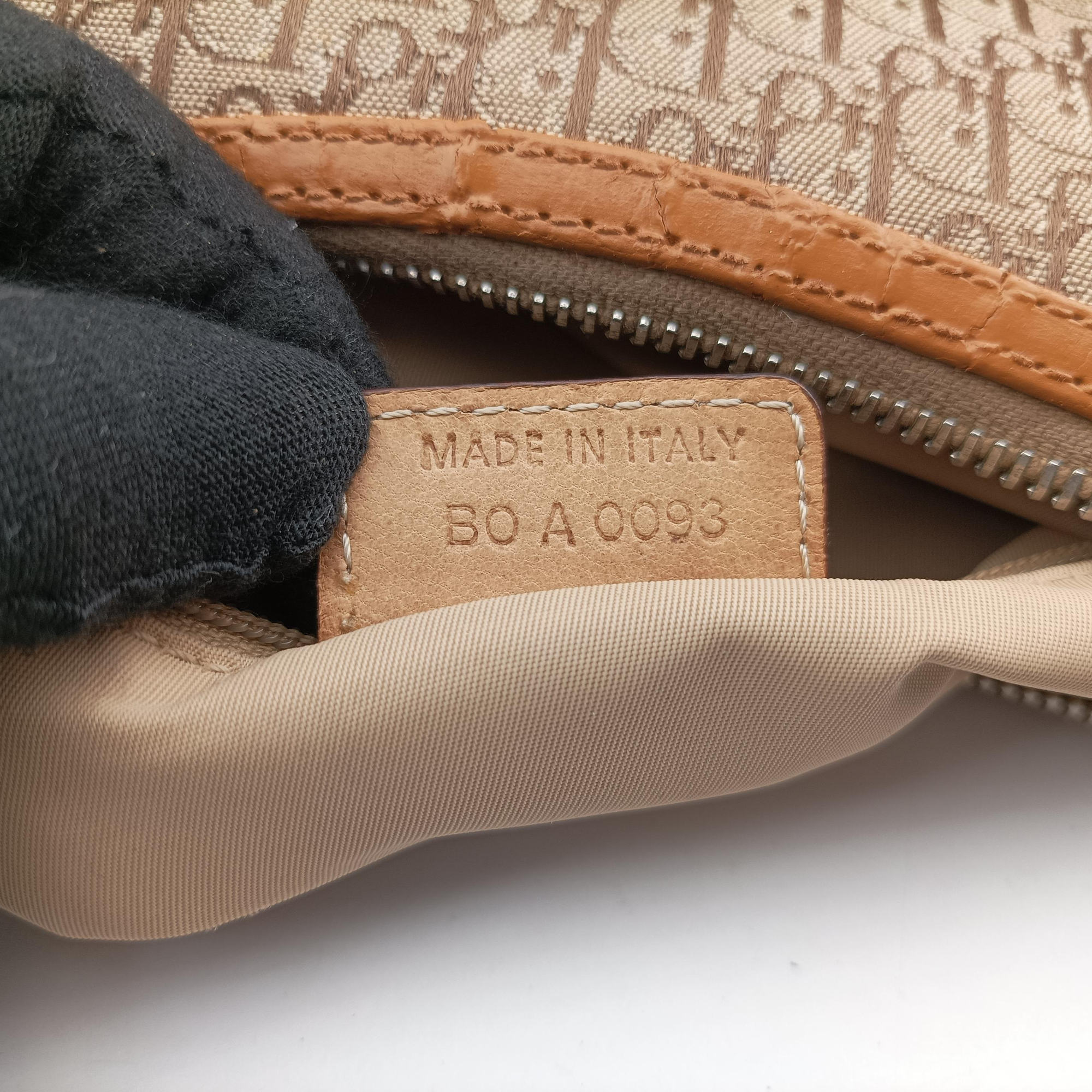 Secondhand Christian Dior Street Chic Beige × Camel Canvas × Leather  shoulderbag | stylenewstar