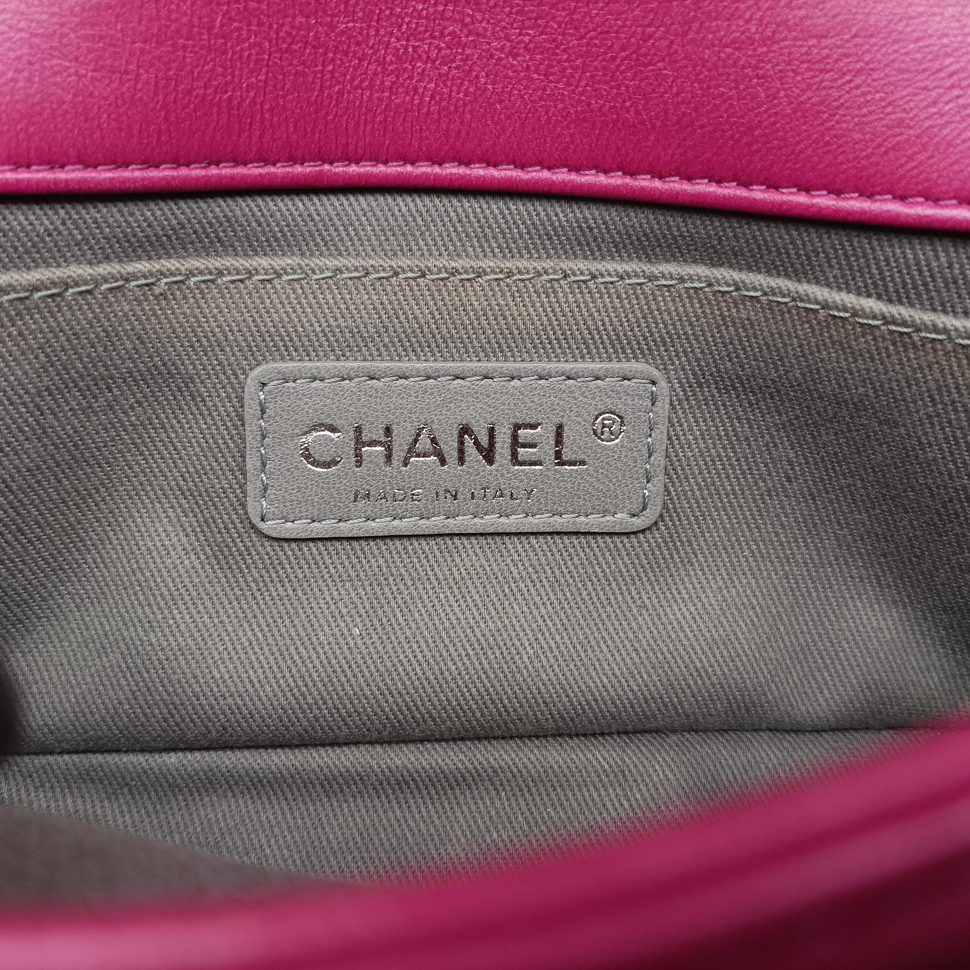 Vintage Chanel BOY CHANEL Rose velour A67416 shoulderbag | stylenewstar