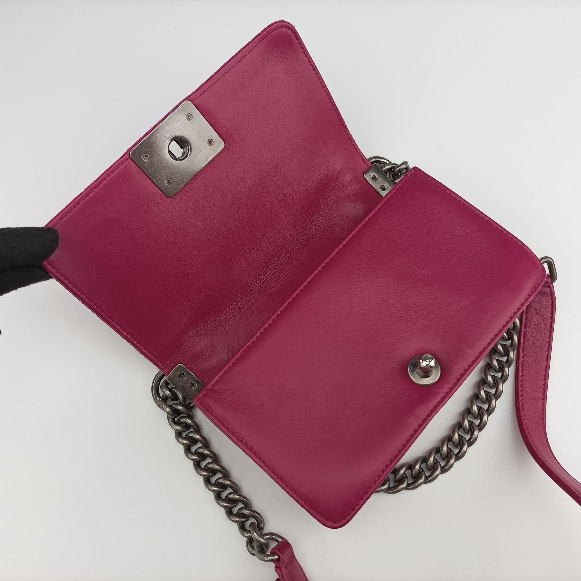 Vintage Chanel BOY CHANEL Rose velour A67416 shoulderbag | stylenewstar
