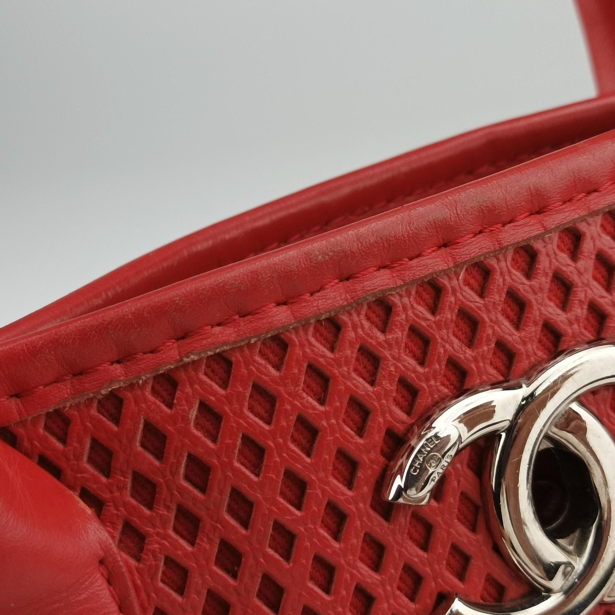 Vintage Chanel Up in the Air Perforated French Riviera Red Leather A67654 shoulderbag | stylenewstar