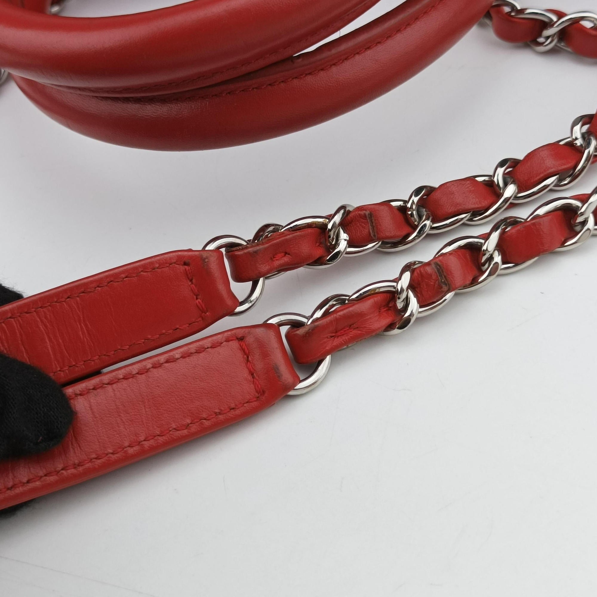 Vintage Chanel Up in the Air Perforated French Riviera Red Leather A67654 shoulderbag | stylenewstar
