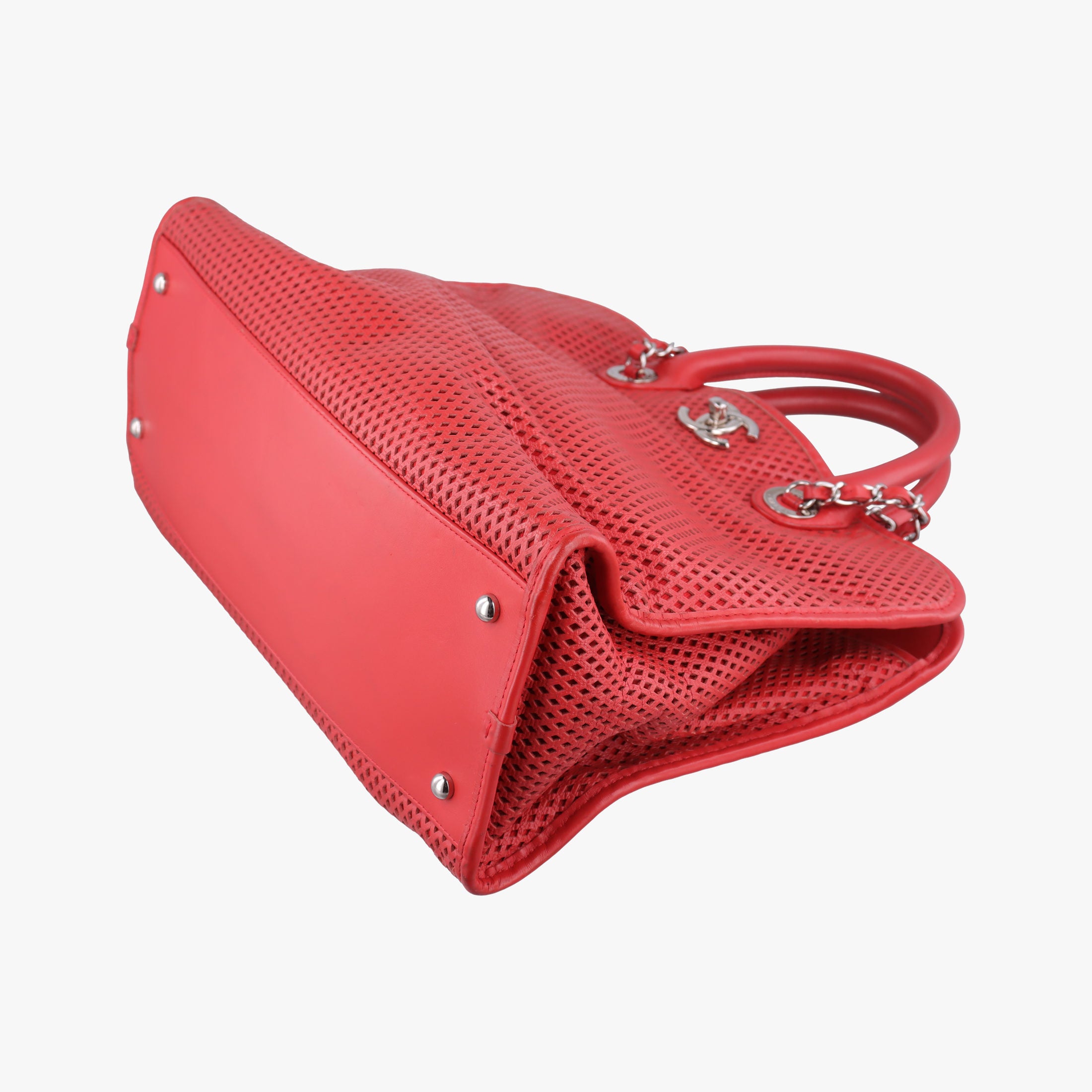 Vintage Chanel Up in the Air Perforated French Riviera Red Leather A67654 shoulderbag | stylenewstar