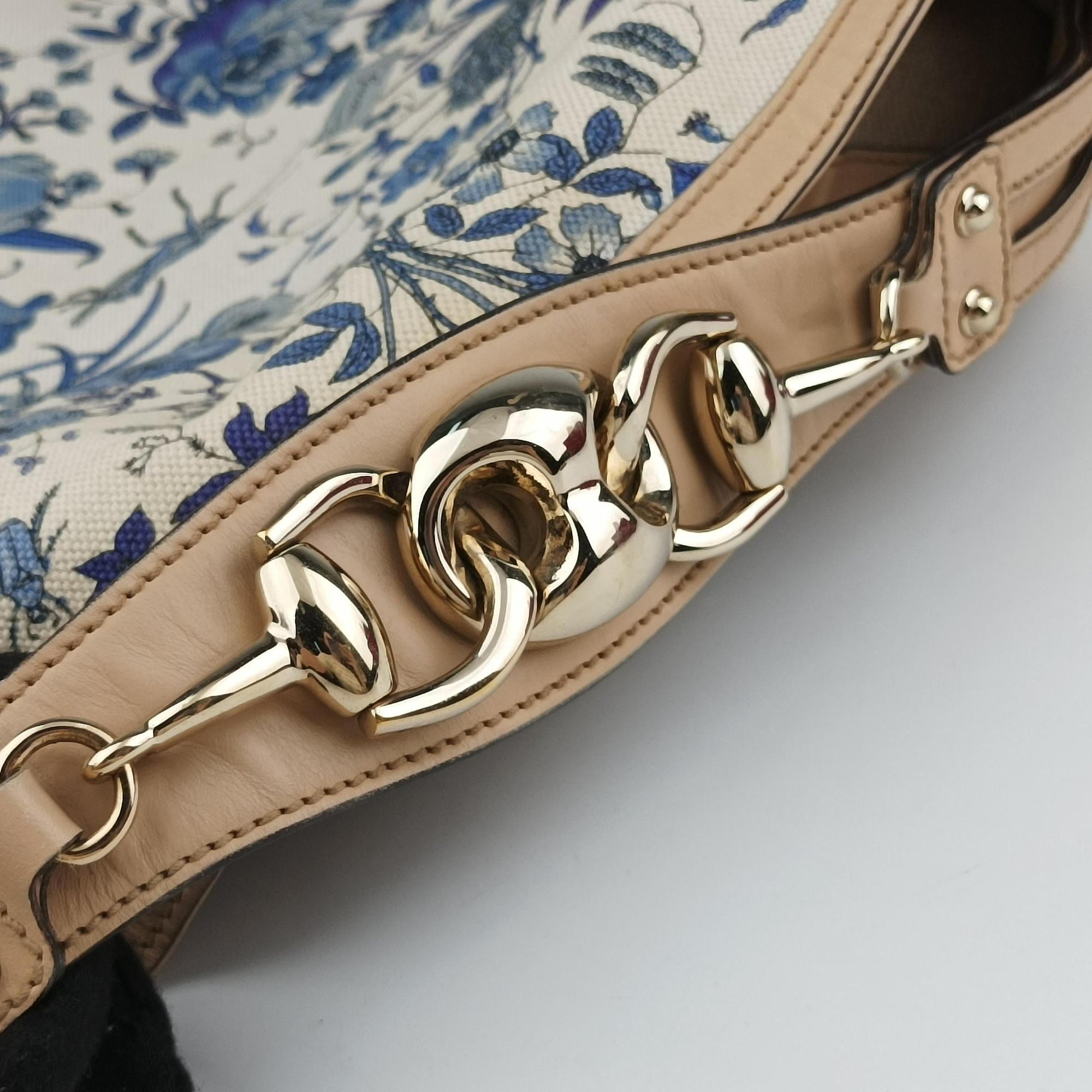 Pre-owned Gucci Flora Wave Hobo Blue ×l White Canvas×leather 170014 shoulderbag | stylenewstar