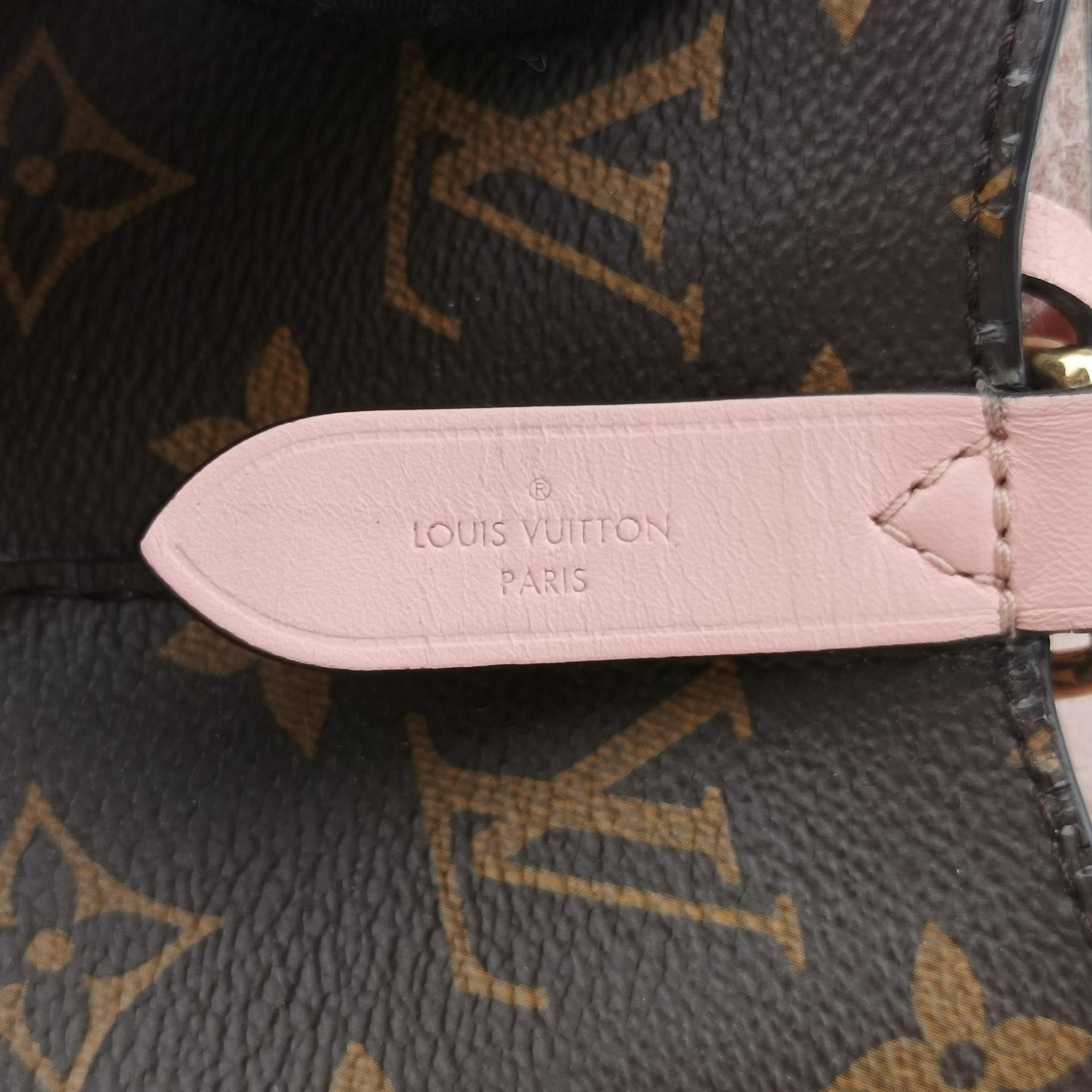 Secondhand Louis Vuitton NeoNoe BROWN×Rose Poodle Monogram Canvas M44022 shoulderbag | stylenewstar