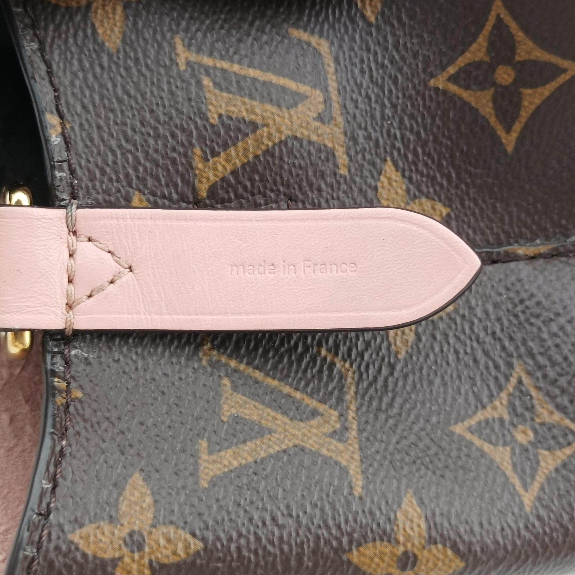 Secondhand Louis Vuitton NeoNoe BROWN×Rose Poodle Monogram Canvas M44022 shoulderbag | stylenewstar