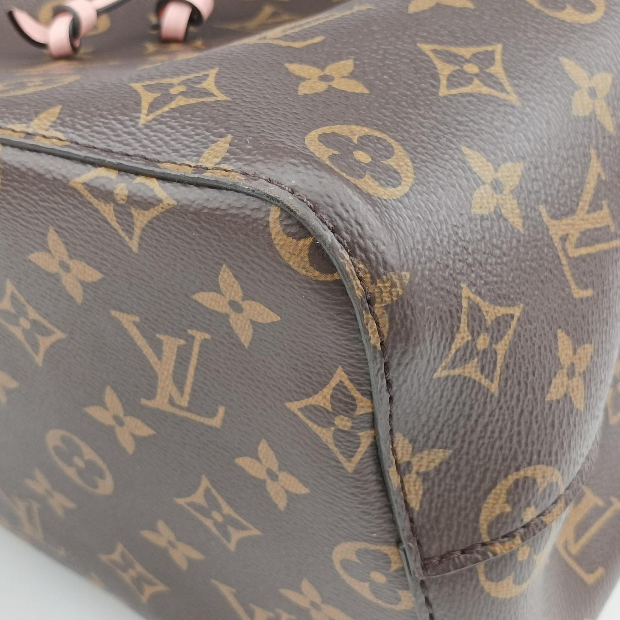 Secondhand Louis Vuitton NeoNoe BROWN×Rose Poodle Monogram Canvas M44022 shoulderbag | stylenewstar