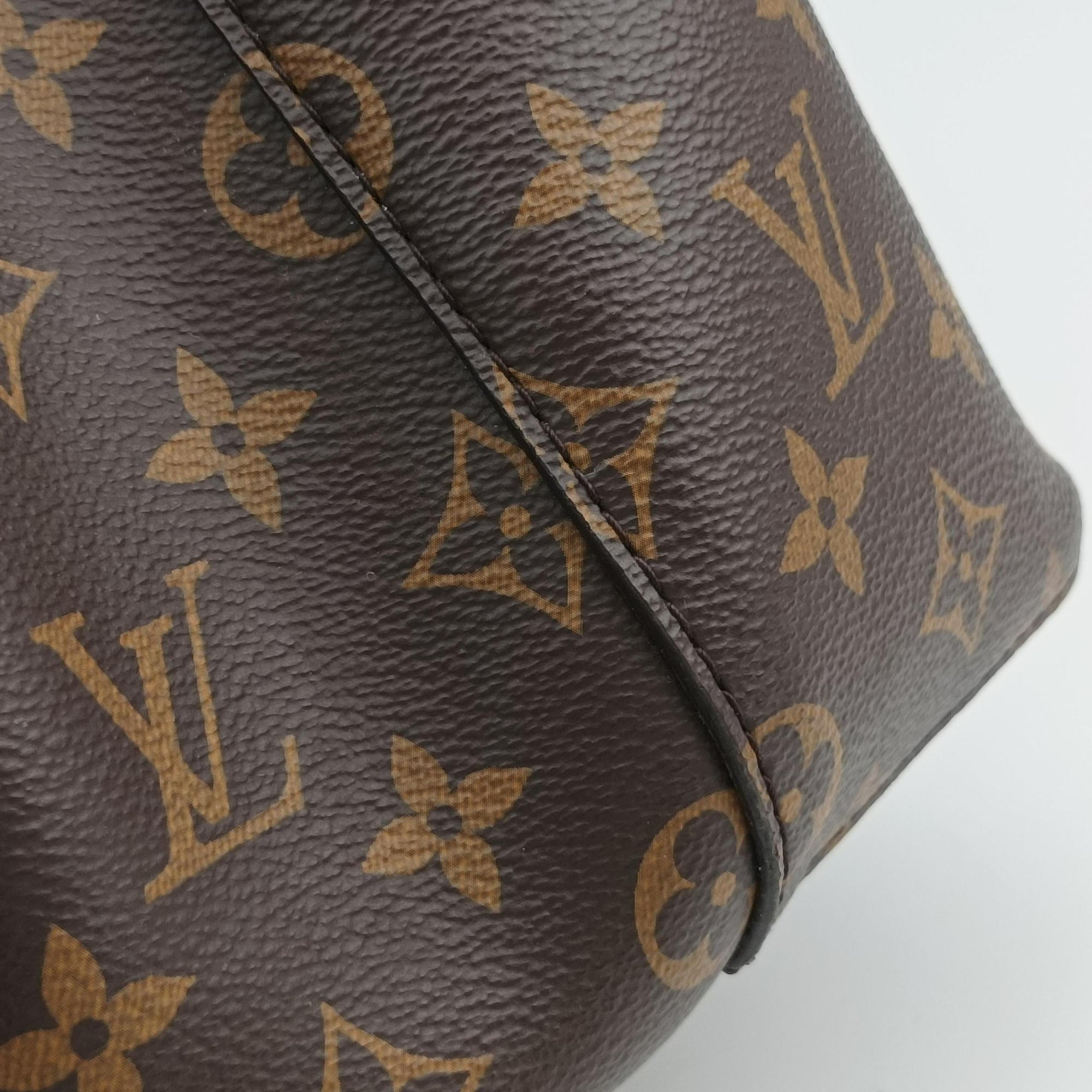 Secondhand Louis Vuitton NeoNoe BROWN×Rose Poodle Monogram Canvas M44022 shoulderbag | stylenewstar