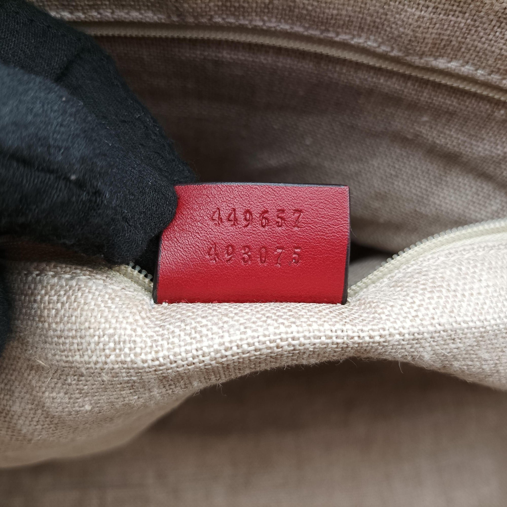 Pre-owned Gucci Microguccissima Red Leather 449657 shoulderbag | stylenewstar