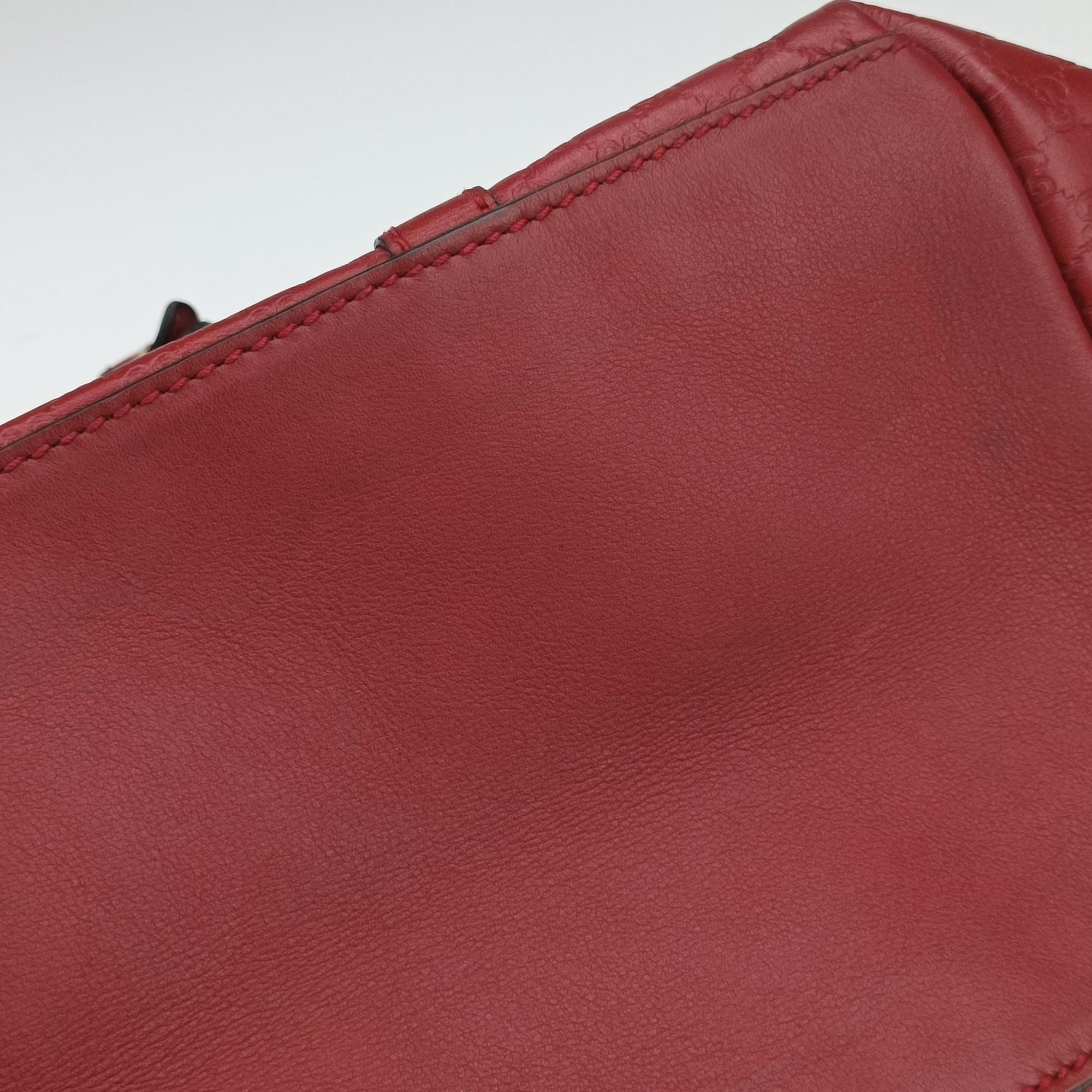 Pre-owned Gucci Microguccissima Red Leather 449657 shoulderbag | stylenewstar