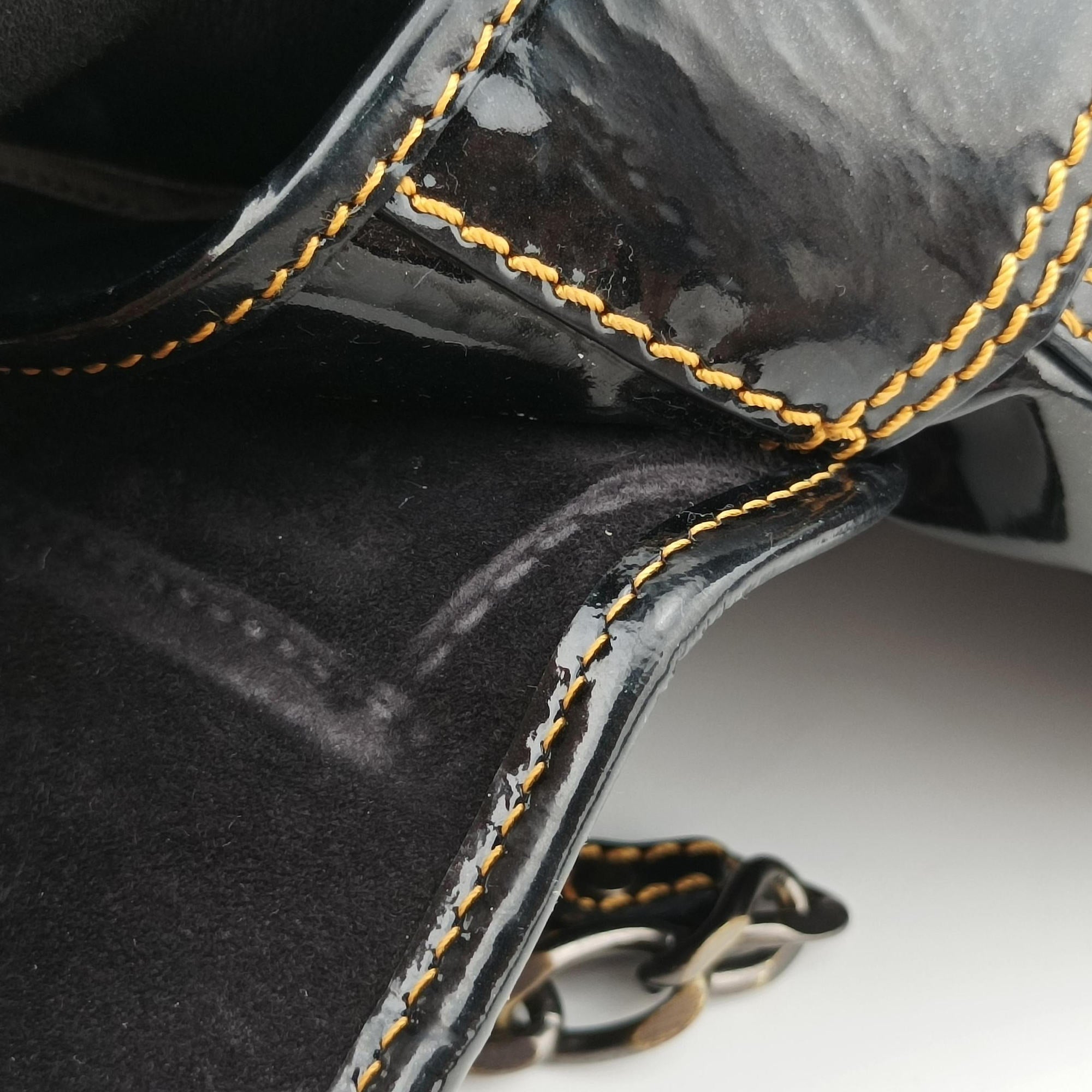 Pre-owned Fendi B Bag Black Patent 8BN165 handbag | stylenewstar