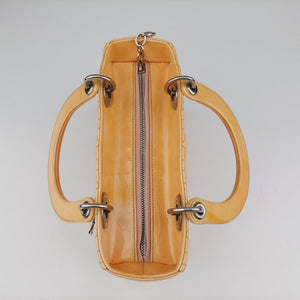 Pre-owned Christian Dior Lady Dior Beige Patent  shoulderbag | stylenewstar