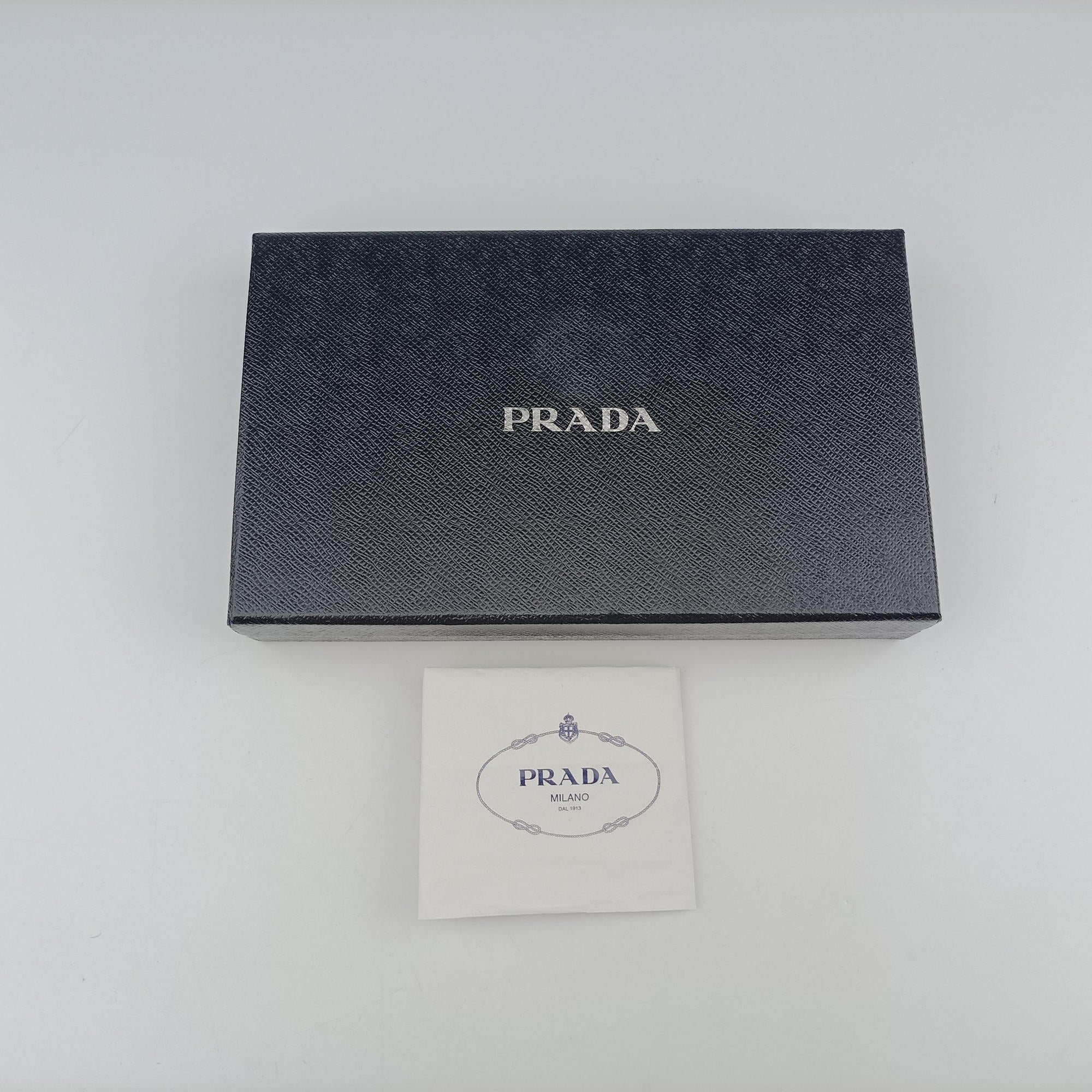 Pre-owned Prada Metal Wallet on Chain Cornflower Clutch Pink Saffiano leather 1MT290 shoulderbag | stylenewstar