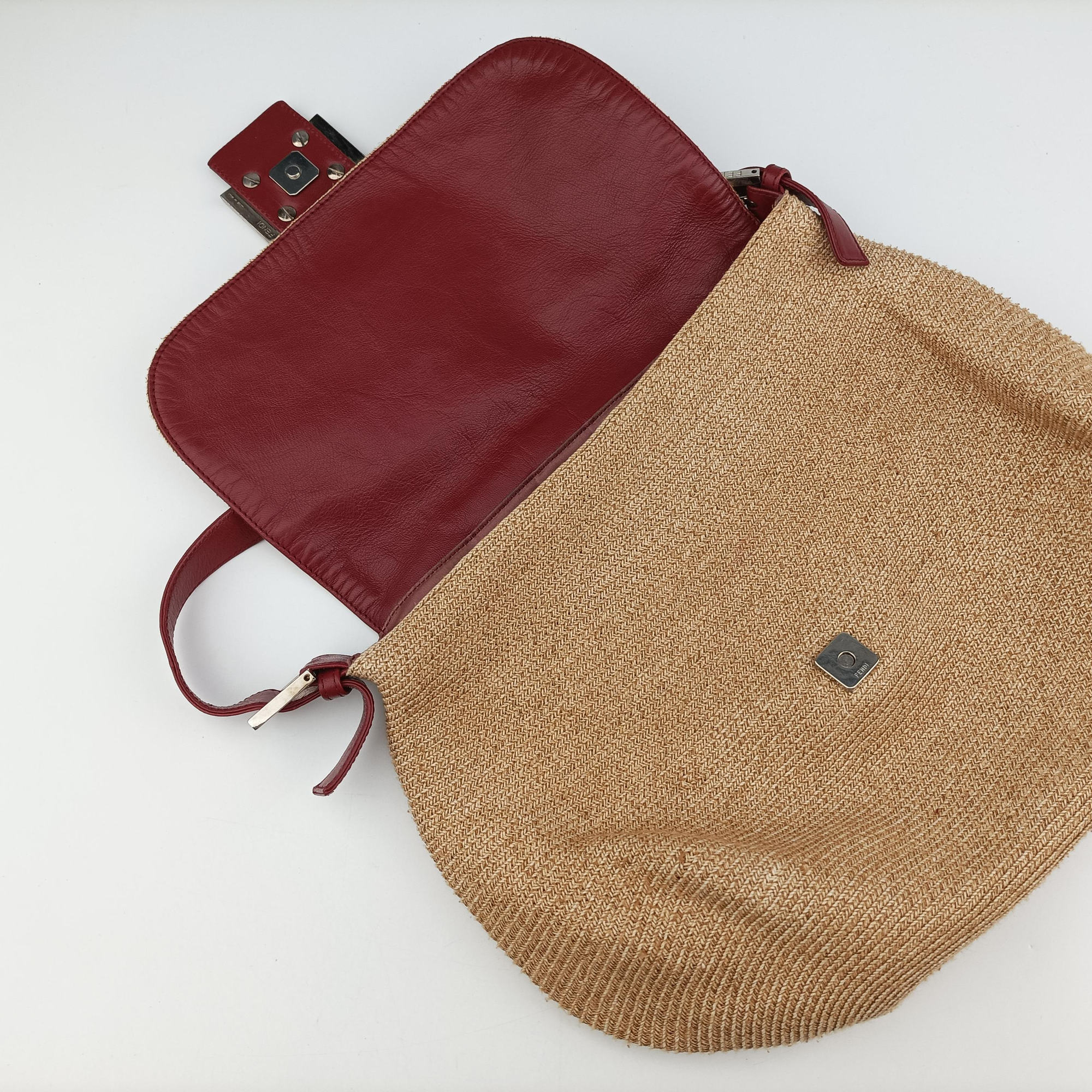 Pre-owned Fendi Mamma Baguette Beige × Burgundy Raffia × Leather 8BR001 shoulderbag | stylenewstar