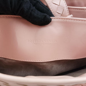 Pre-owned Bottega Veneta Roma Intrecciato Pink lambskin  shoulderbag | stylenewstar