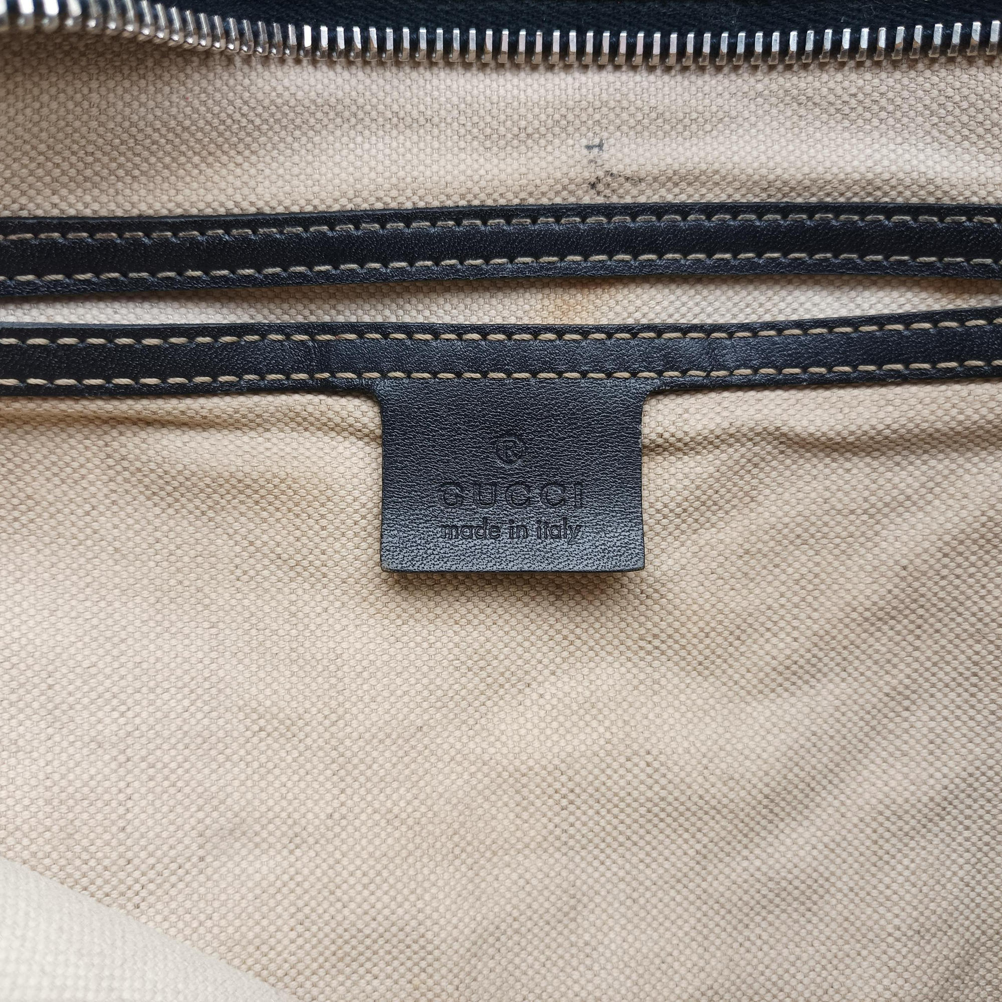 Vintage Gucci GG Plus GG Supreme Beige×Navy PVC coated canvas×Leather 201446 shoulderbag | stylenewstar