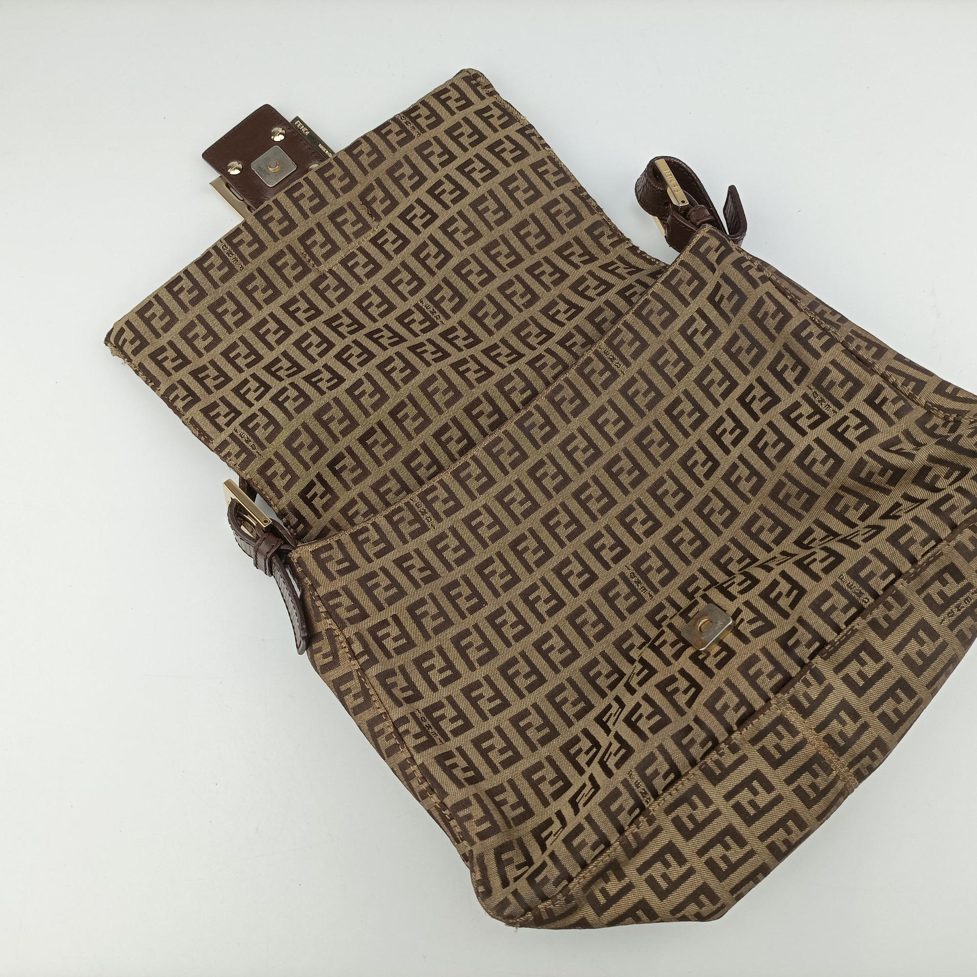 Pre-owned Fendi Baguette Zucchino Brown canvasxLeather 8BR01 handbag | stylenewstar