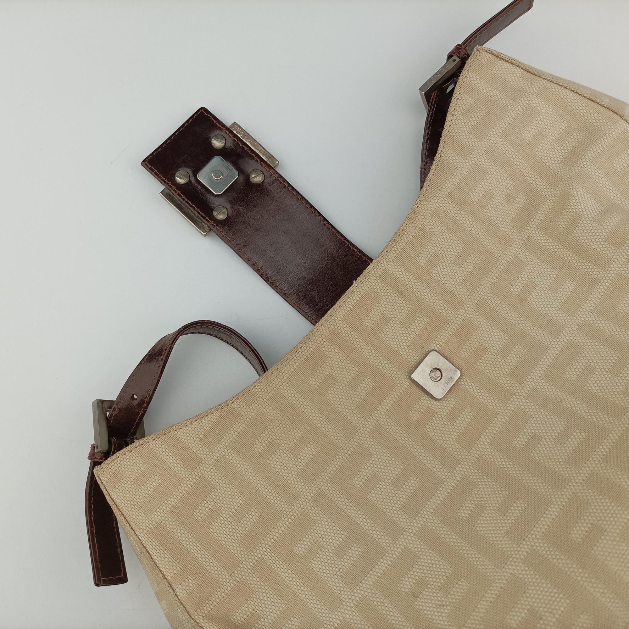 Pre-owned Fendi Mamma Baguette Beige × Brown canvas×leather 091611 shoulderbag | stylenewstar