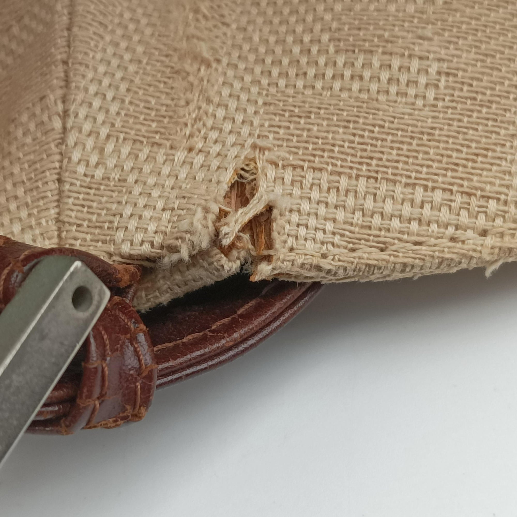 Pre-owned Fendi Mamma Baguette Beige × Brown canvas×leather 091611 shoulderbag | stylenewstar