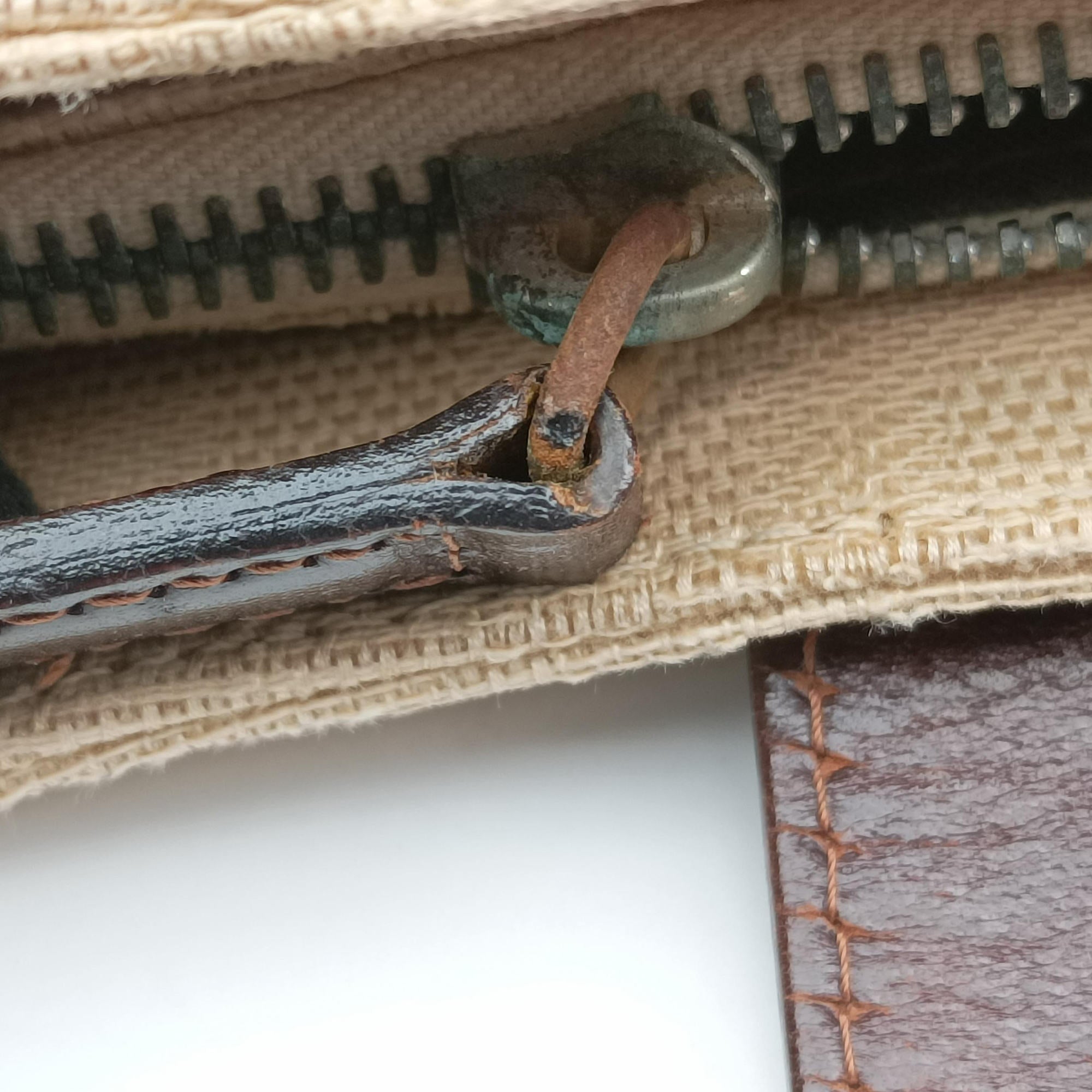 Pre-owned Fendi Mamma Baguette Beige × Brown canvas×leather 091611 shoulderbag | stylenewstar