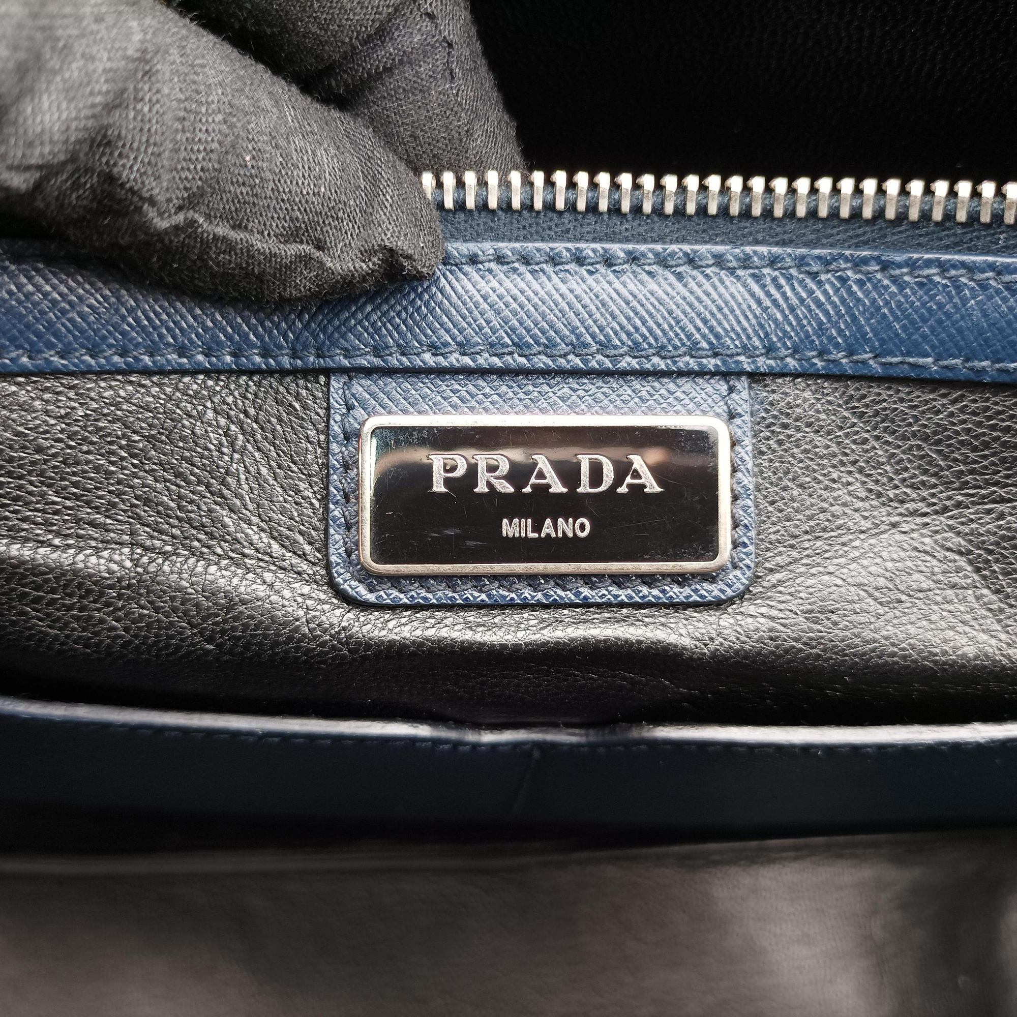 Secondhand Prada business bag briefcase Navy SAFFIANO Leather 2VE363 handbag | stylenewstar
