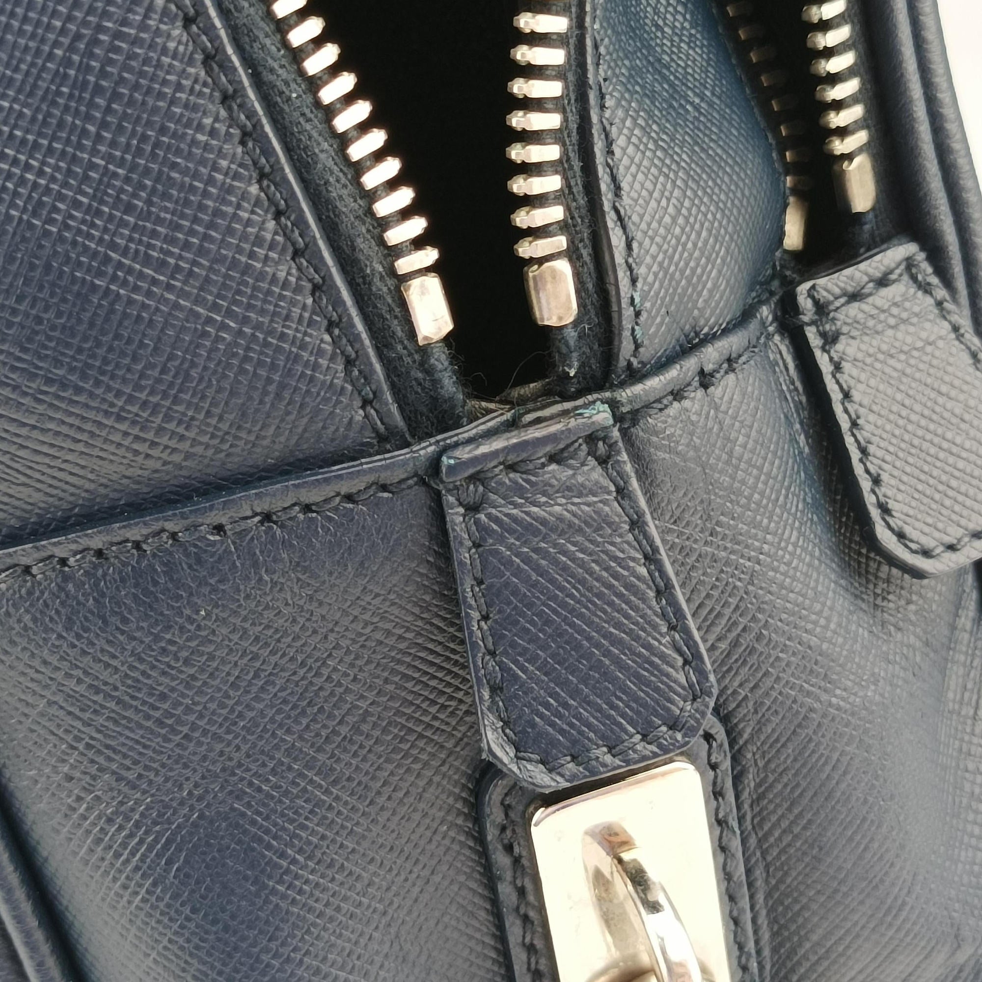 Secondhand Prada business bag briefcase Navy SAFFIANO Leather 2VE363 handbag | stylenewstar